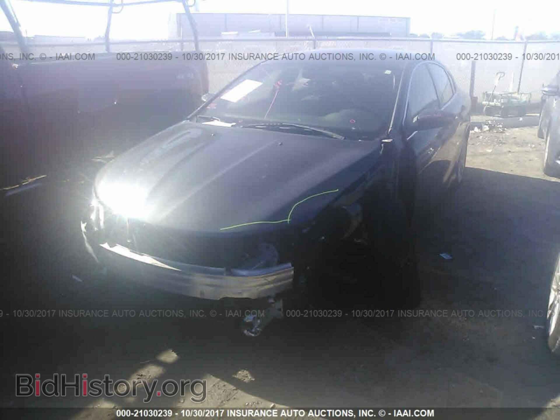 2015 Chrysler 200 - VIN: 1C3CCCAB8FN642469 - Photo 2