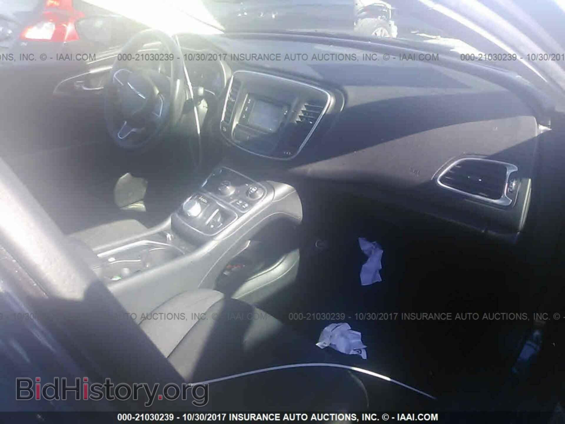 2015 Chrysler 200 - VIN: 1C3CCCAB8FN642469 - Photo 5