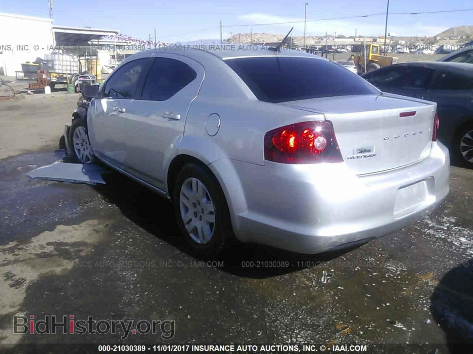 2011 Dodge Avenger - VIN: 1B3BD4FB4BN564559 - Фото 3