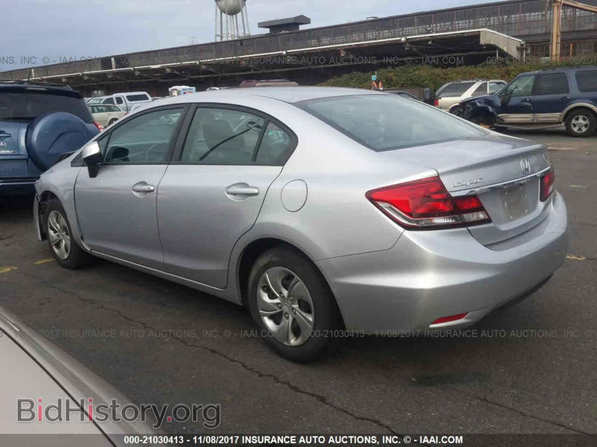2013 Honda Civic - VIN: 19XFB2F54DE218071 - Photo 3