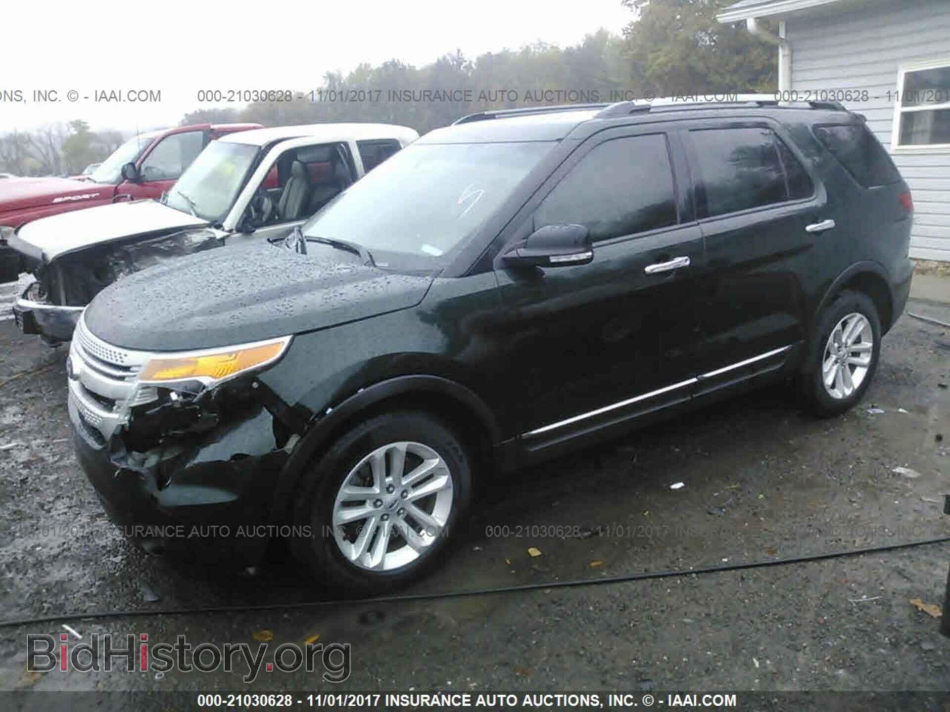 2013 Ford Explorer - VIN: 1FM5K8D85DGB57000 - Фото 2