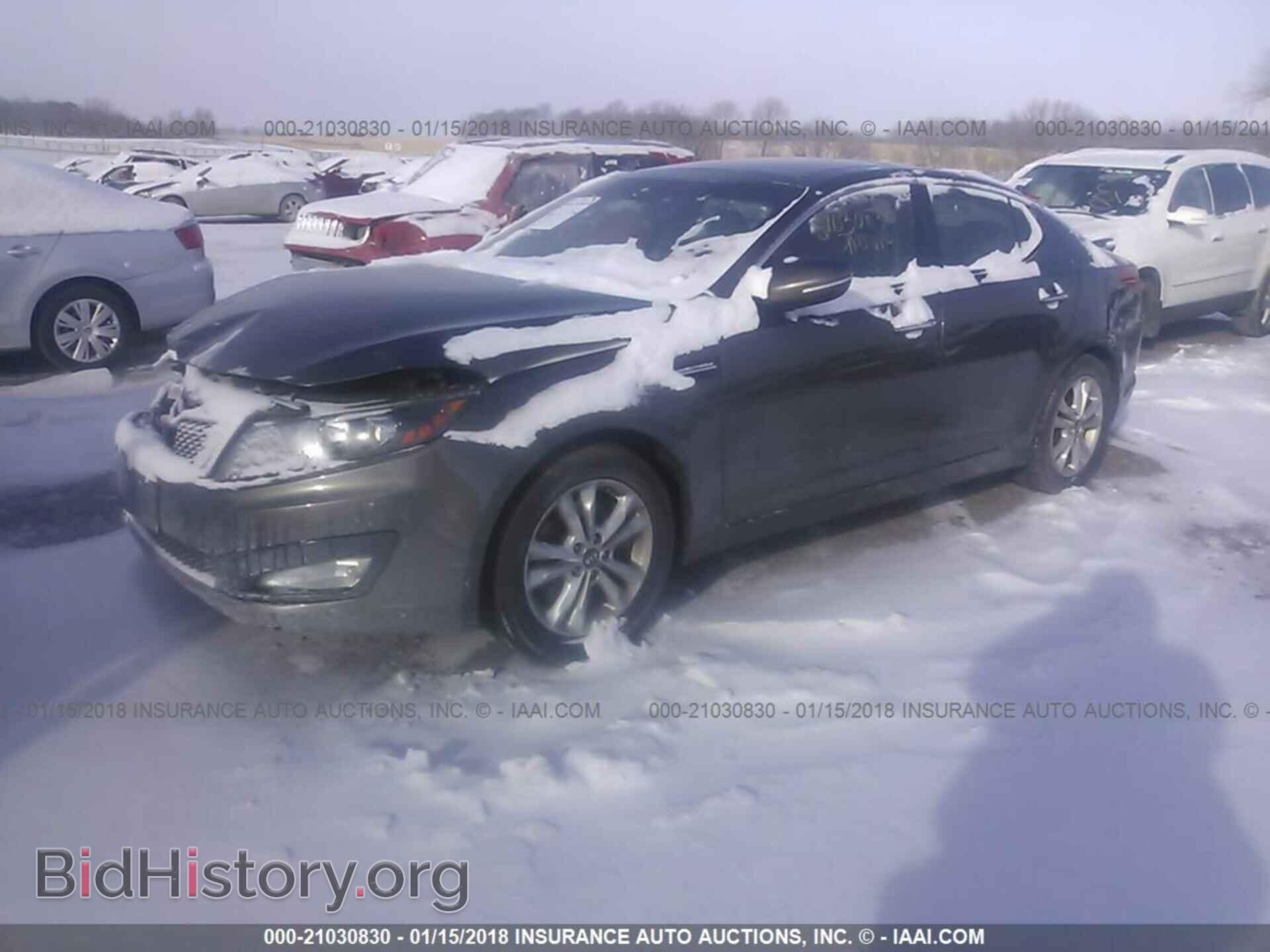 2011 Kia Optima - VIN: KNAGN4A66B5144794 - Фото 2