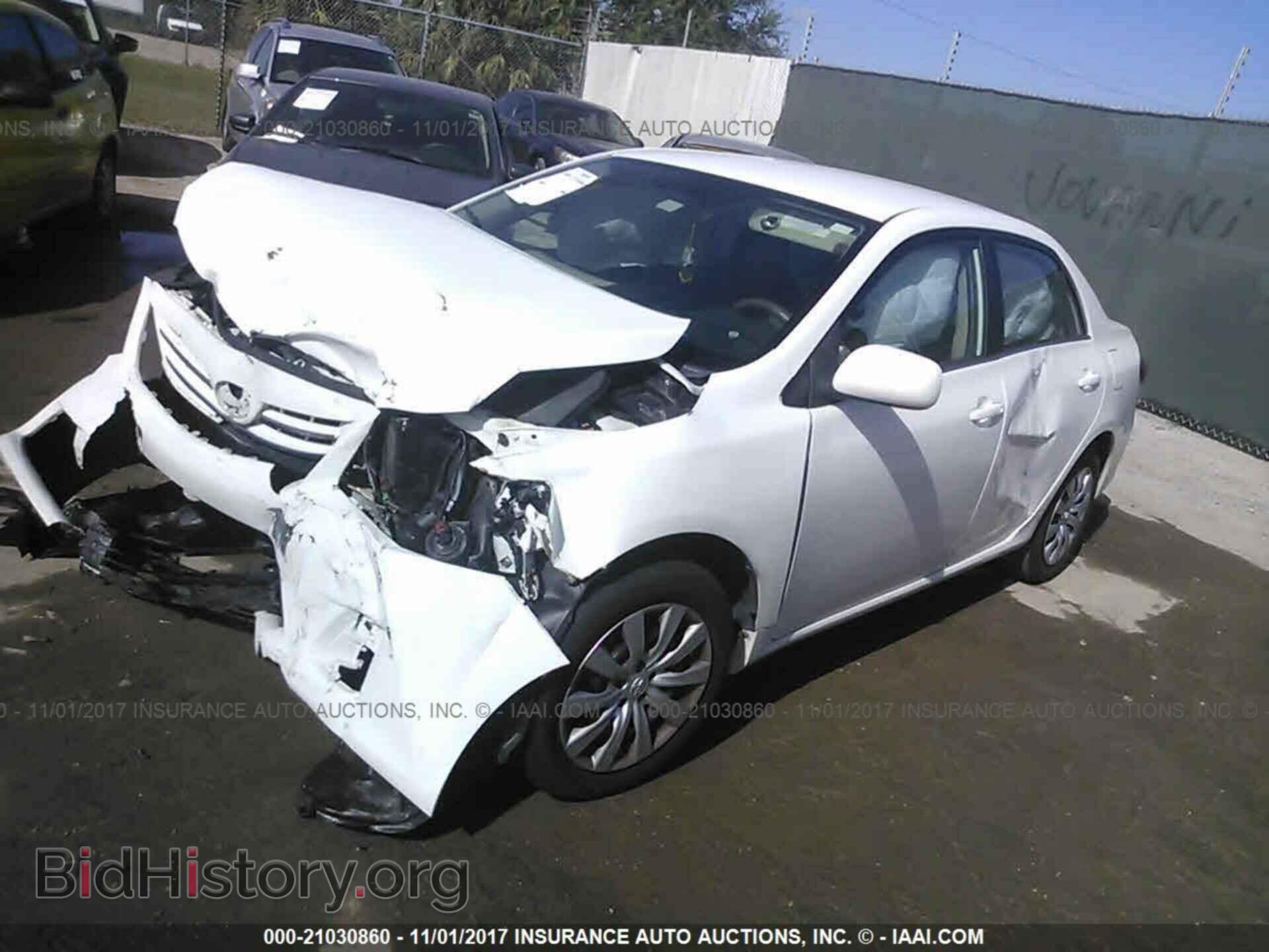 2013 Toyota Corolla - VIN: 5YFBU4EE4DP150598 - Фото 2