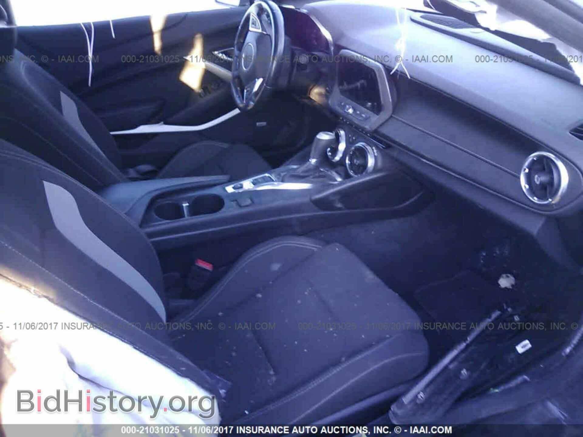 2017 Chevrolet Camaro - VIN: 1G1FB1RX8H0134026 - Фото 5