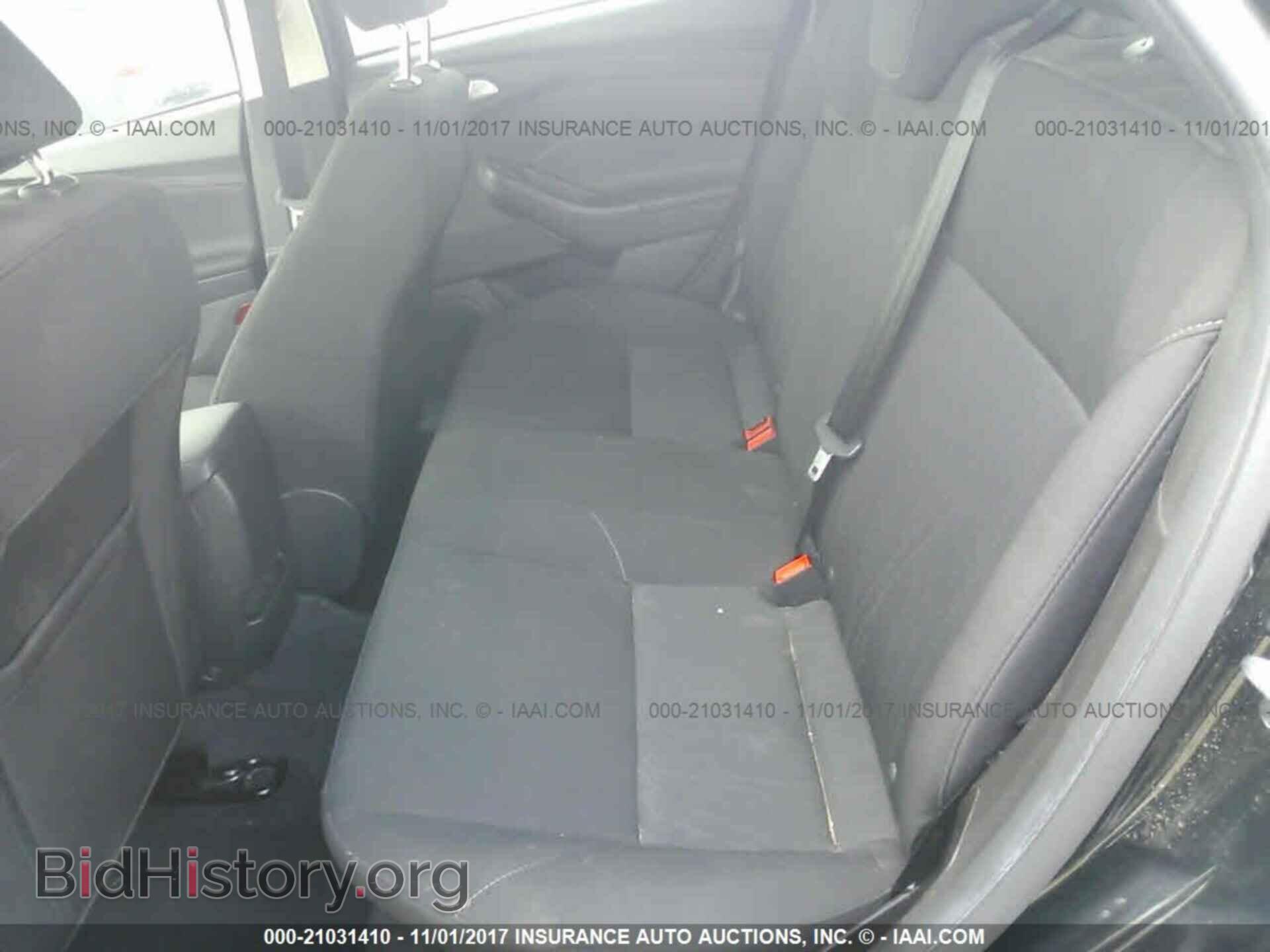 2016 Ford Focus - VIN: 1FADP3F2XGL336549 - Фото 8