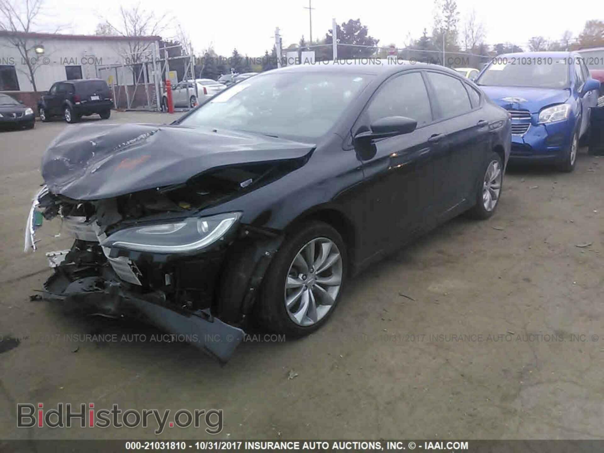 2015 Chrysler 200 - VIN: 1C3CCCBB2FN752903 - Фото 2