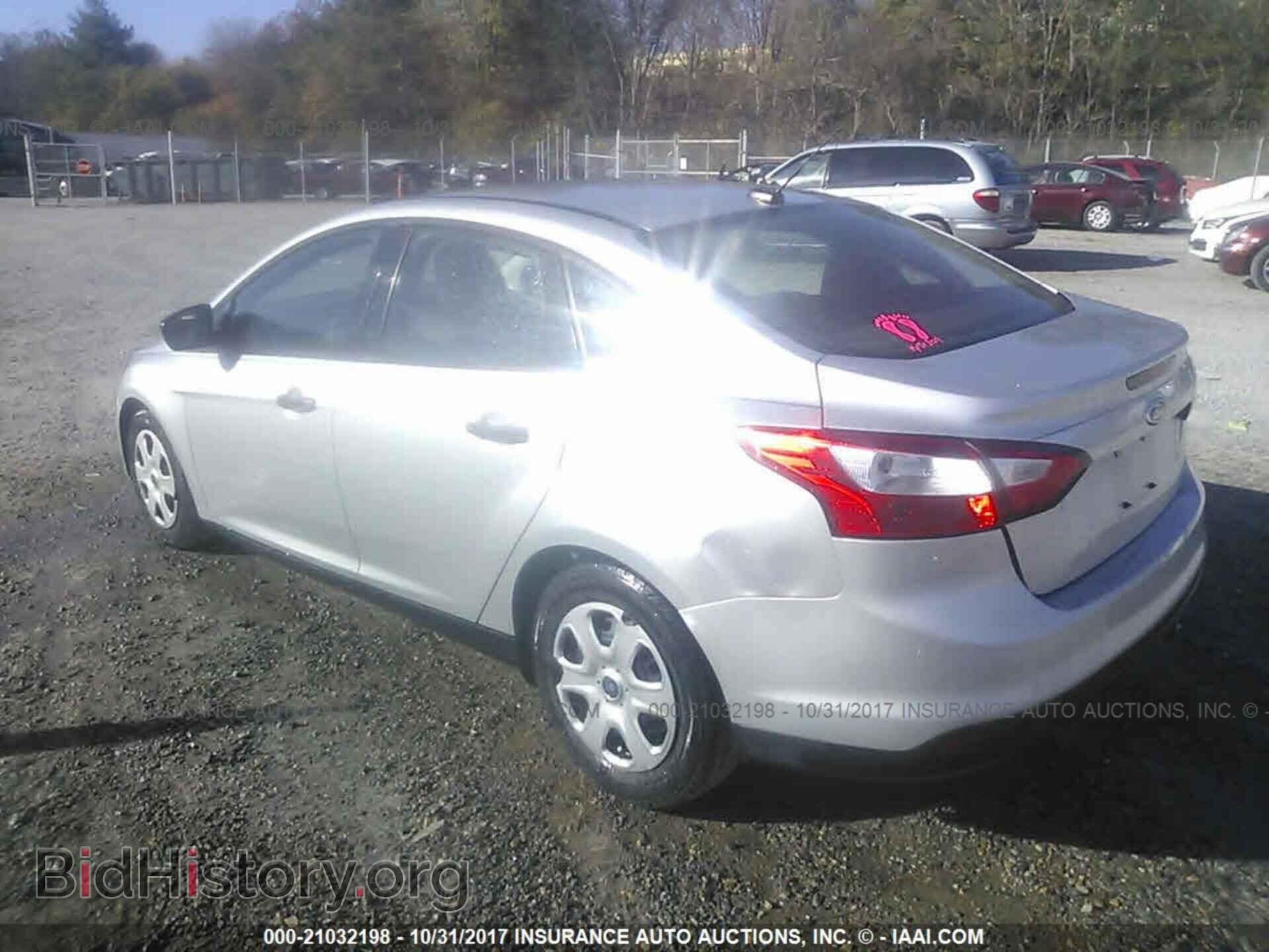 2012 Ford Focus - VIN: 1FAHP3E27CL282253 - Фото 3