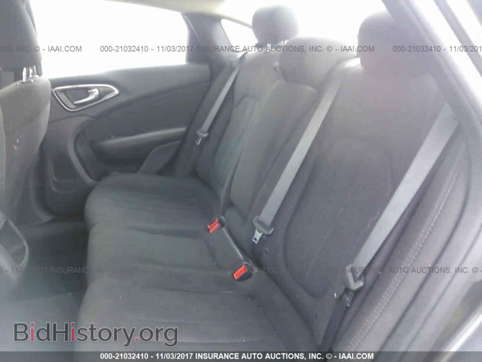 2015 Chrysler 200 - VIN: 1C3CCCAB9FN704199 - Photo 8