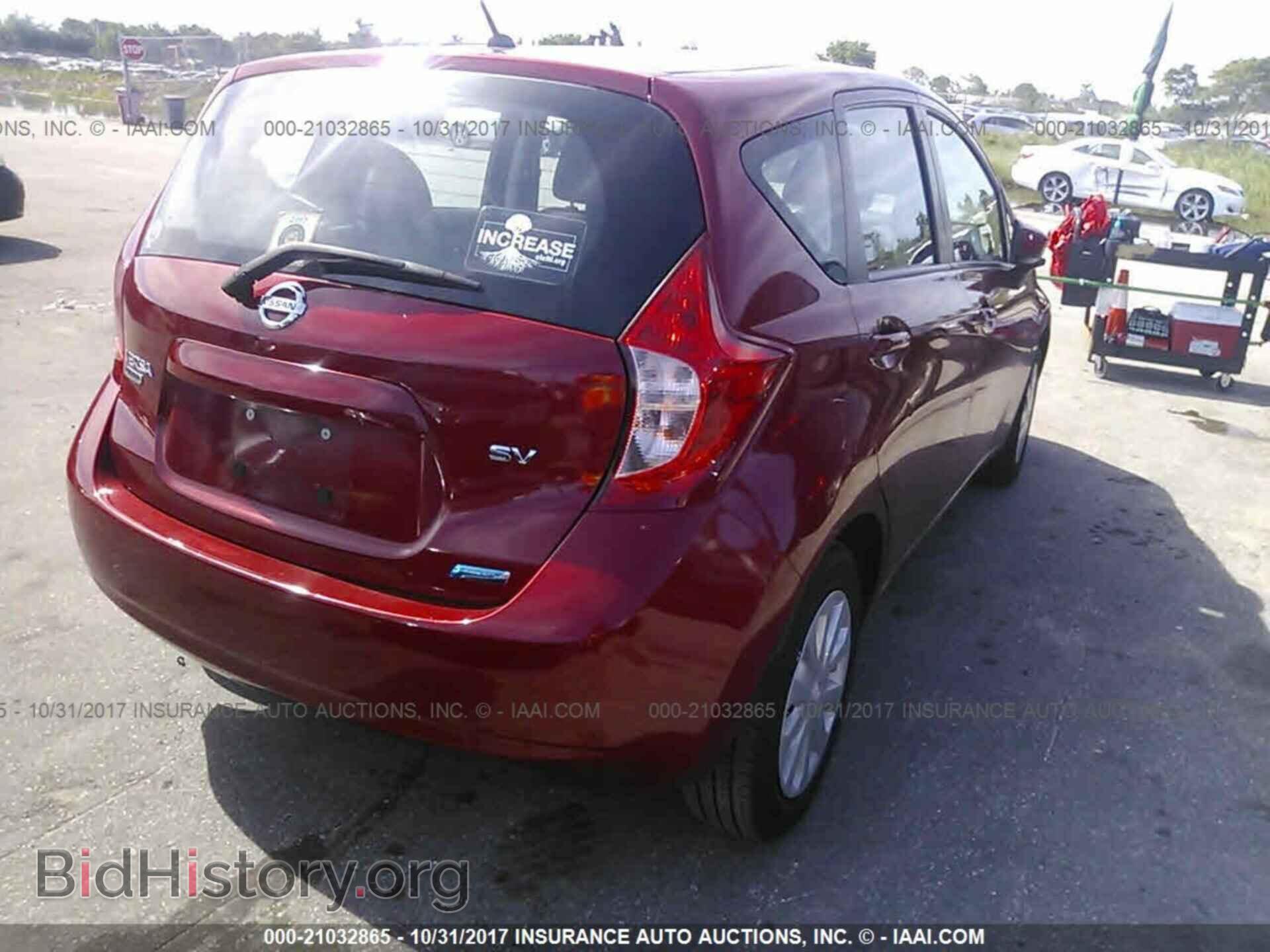 2015 Nissan Versa note - VIN: 3N1CE2CP5FL376792 - Фото 4