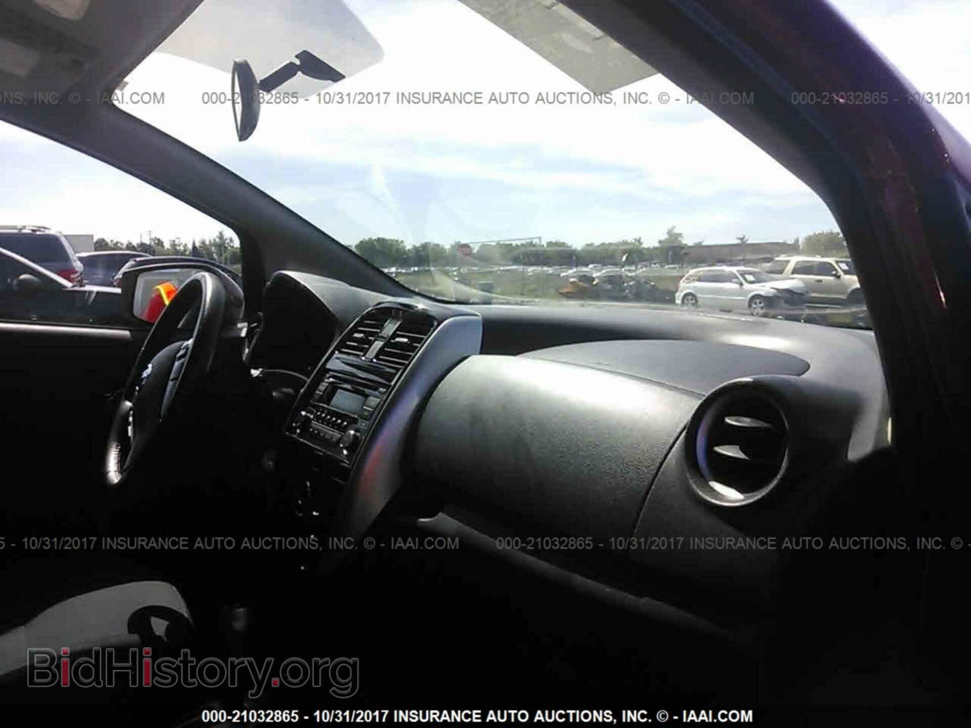 2015 Nissan Versa note - VIN: 3N1CE2CP5FL376792 - Фото 5