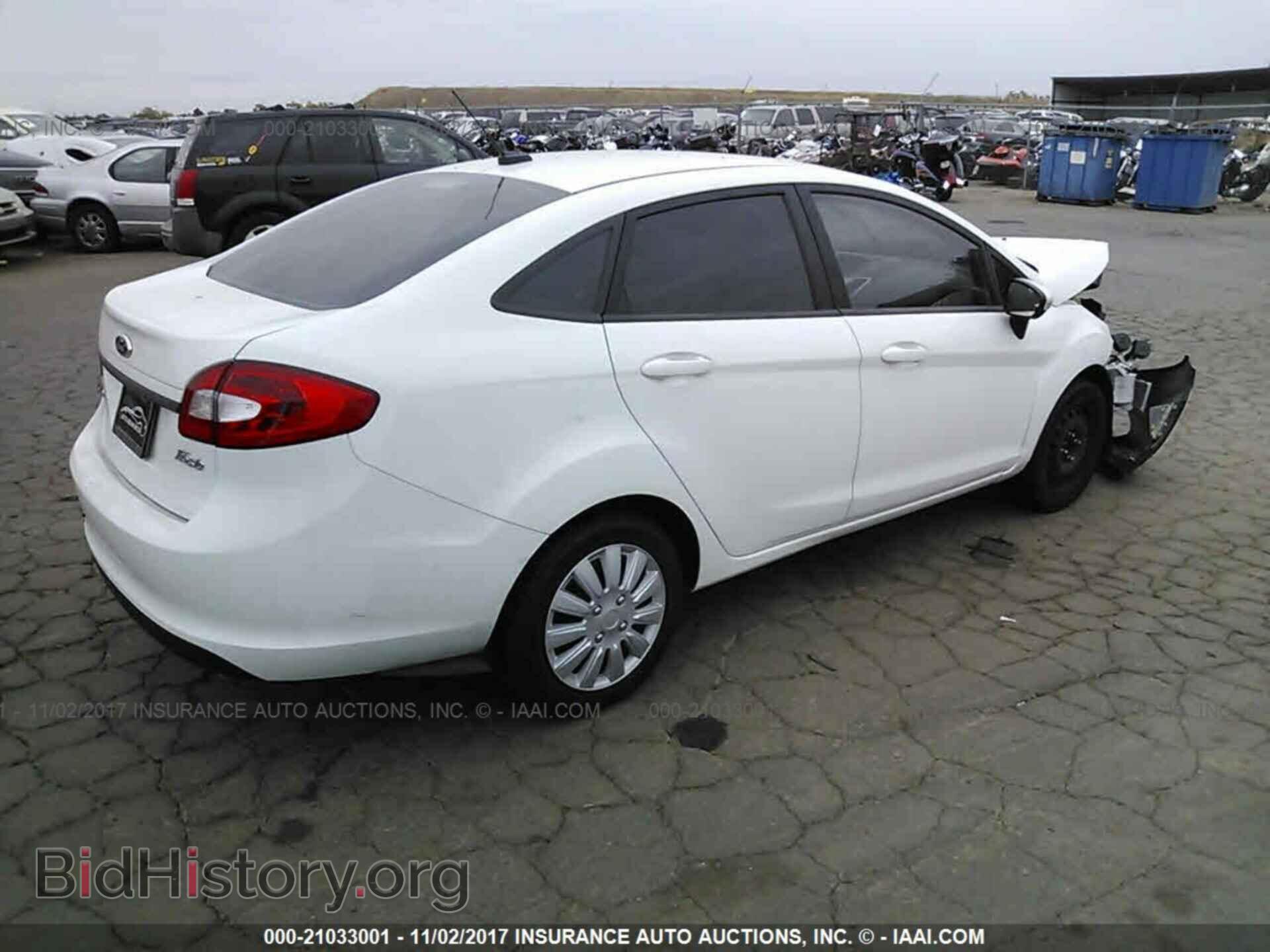 2013 Ford Fiesta - VIN: 3FADP4BJ5DM194995 - Фото 4