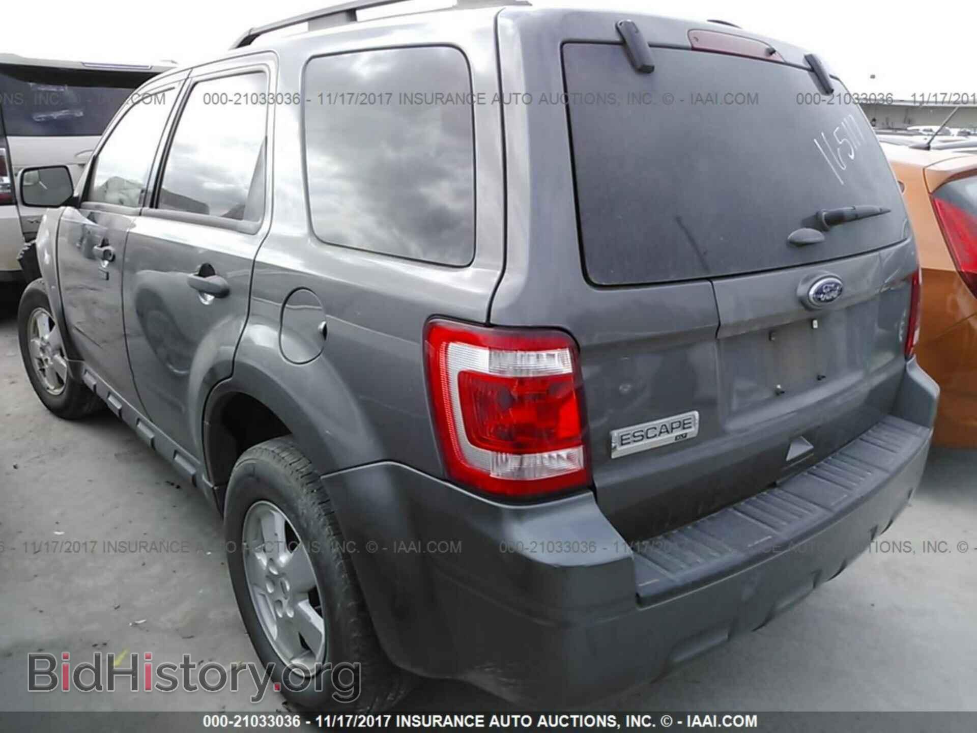 2011 Ford Escape - VIN: 1FMCU0D71BKC52495 - Photo 3