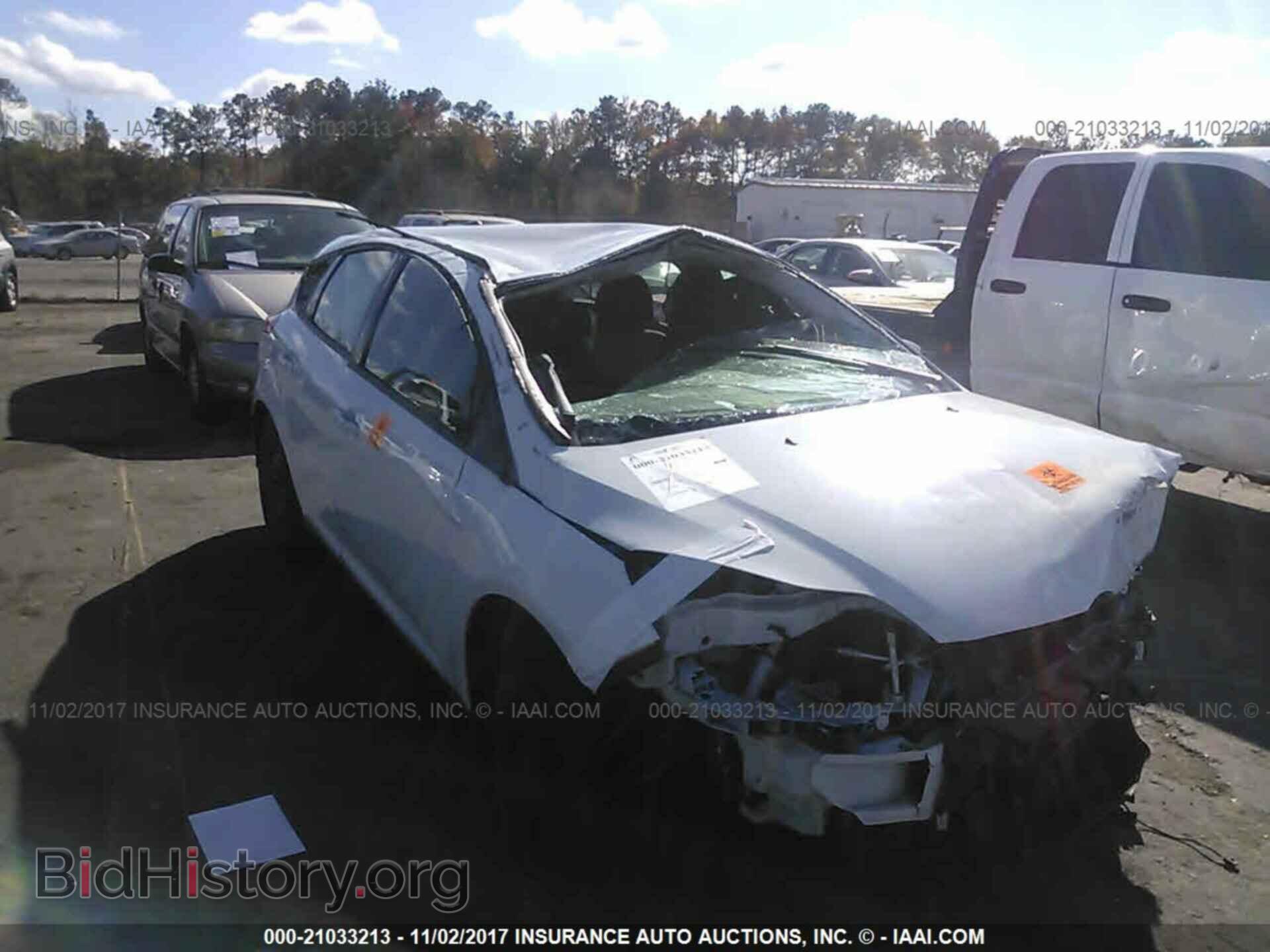 2012 Ford Focus - VIN: 1FAHP3K2XCL465554 - Photo 5