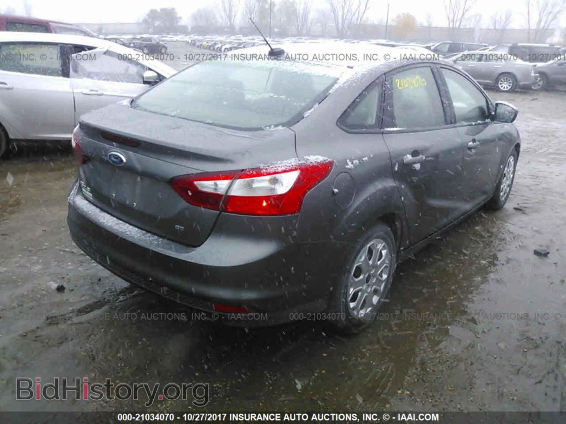 2012 Ford Focus - VIN: 1FAHP3F26CL258475 - Photo 4
