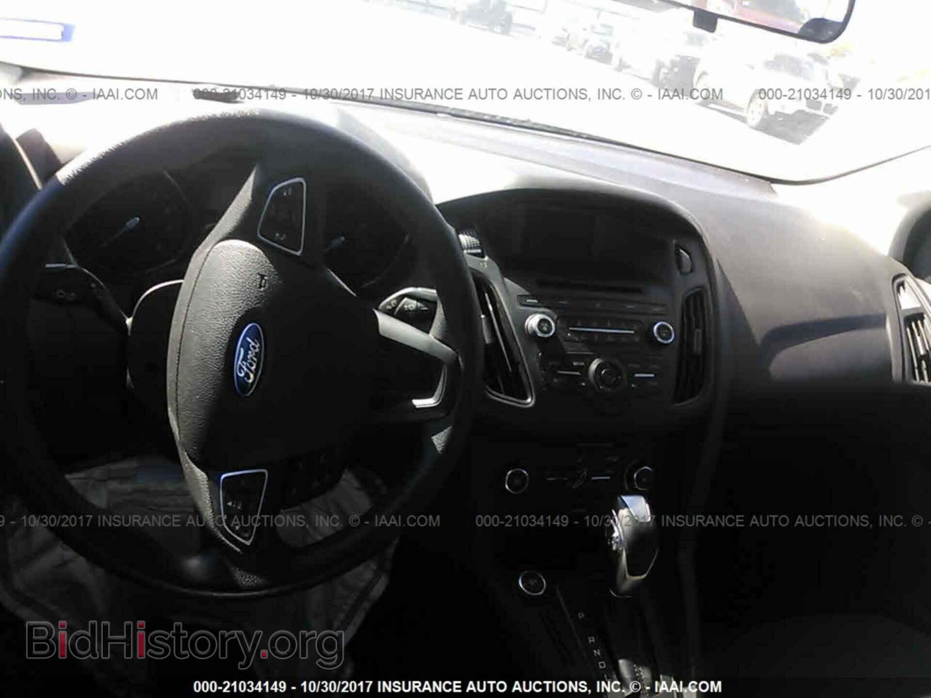 2016 Ford Focus - VIN: 1FADP3F28GL291336 - Photo 5