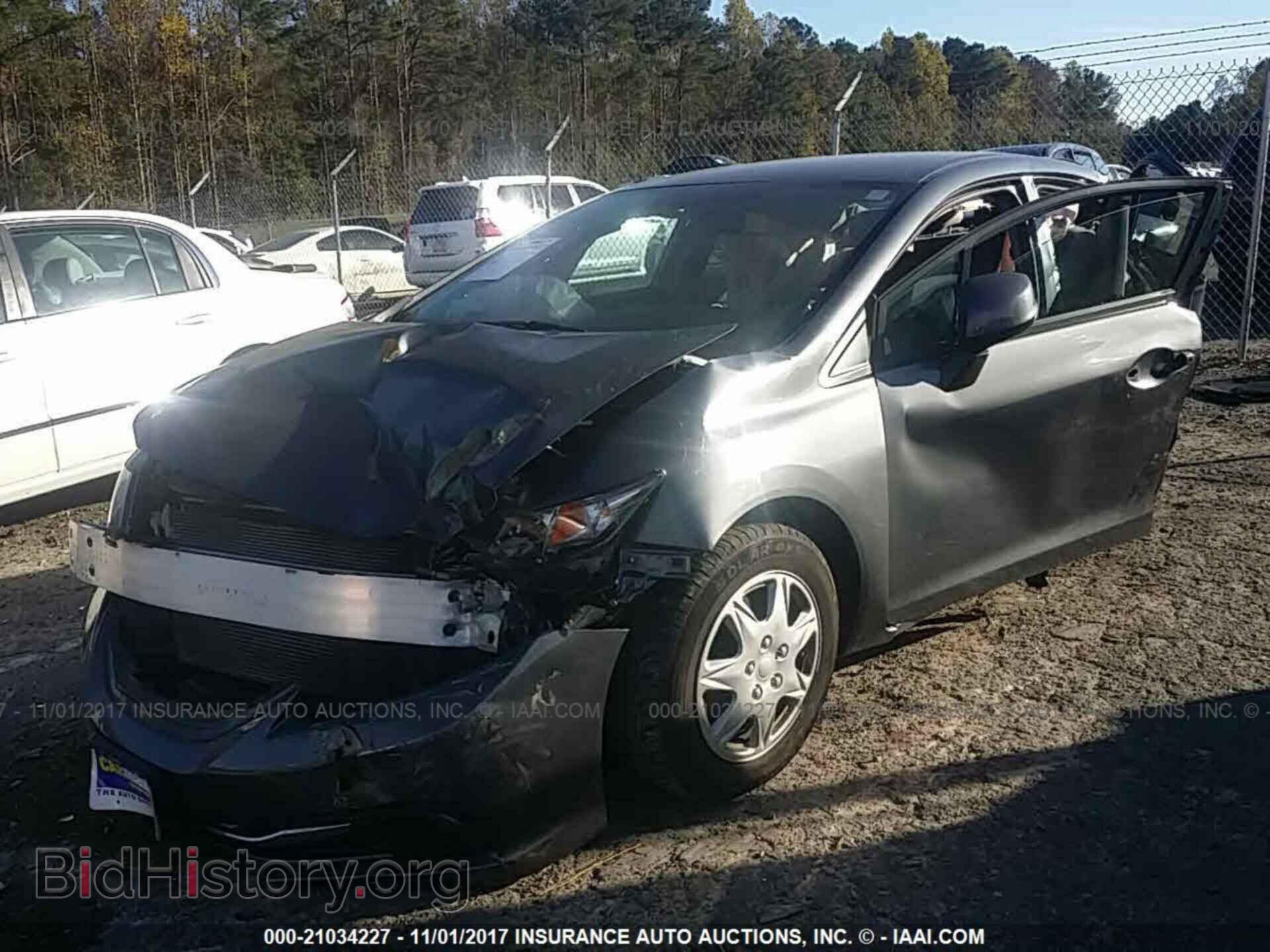 2013 Honda Civic - VIN: 19XFB2F59DE272644 - Фото 2