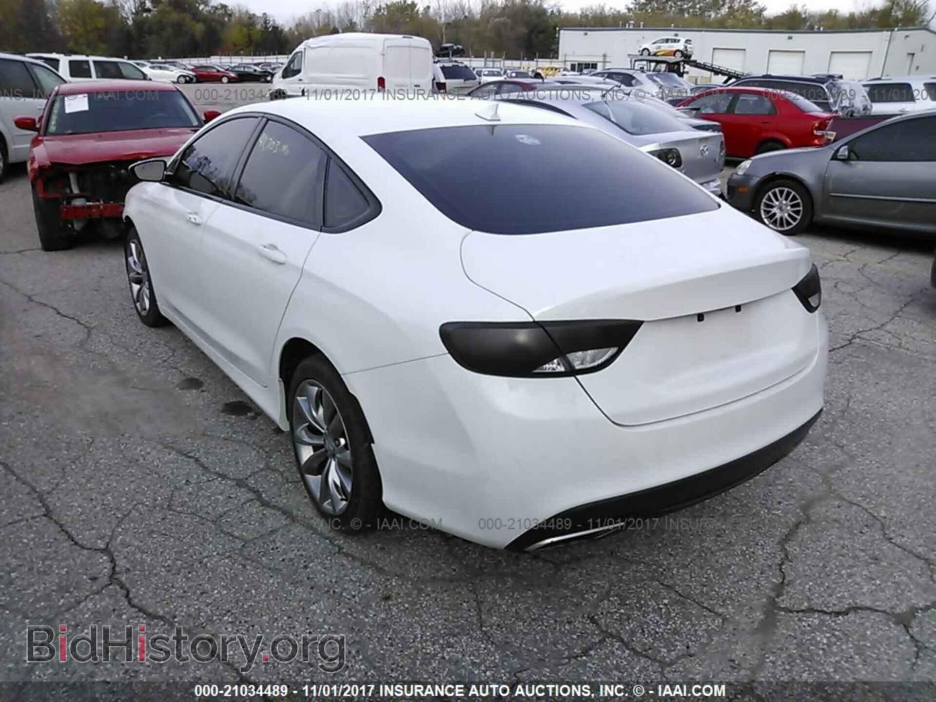 2015 Chrysler 200 - VIN: 1C3CCCBG1FN518358 - Photo 3