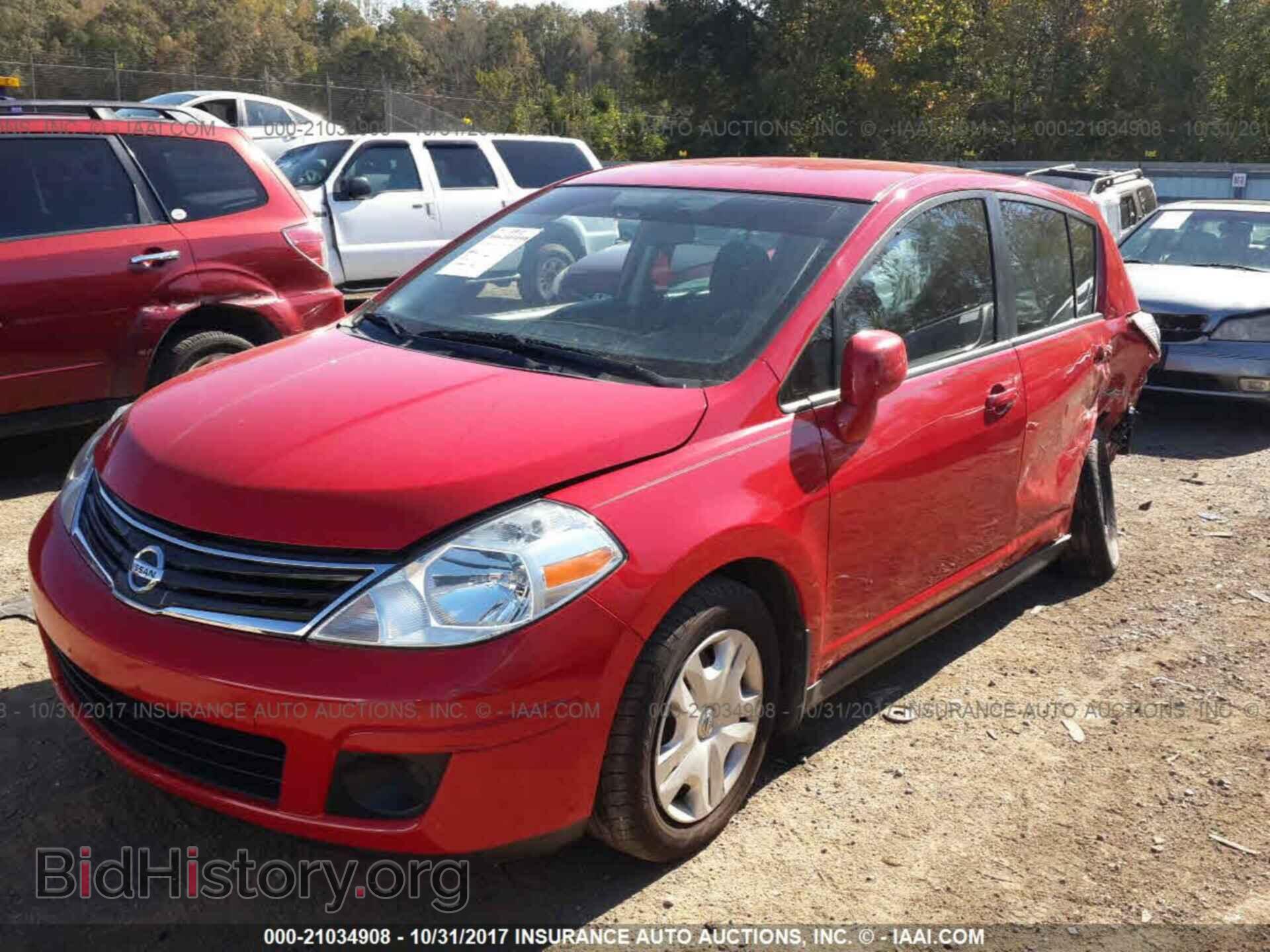 2011 Nissan Versa - VIN: 3N1BC1CP2BL390610 - Фото 2
