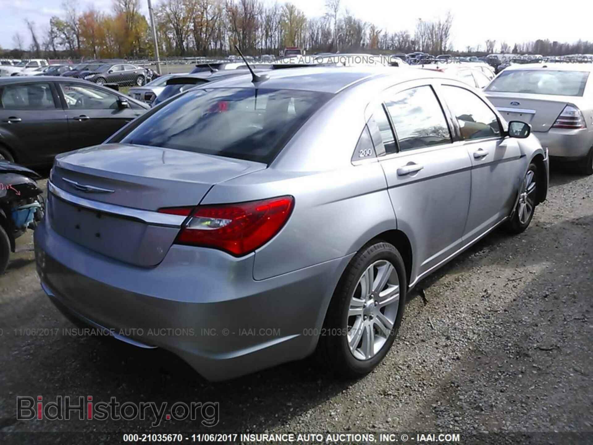 2013 Chrysler 200 - VIN: 1C3CCBAB9DN705277 - Photo 4
