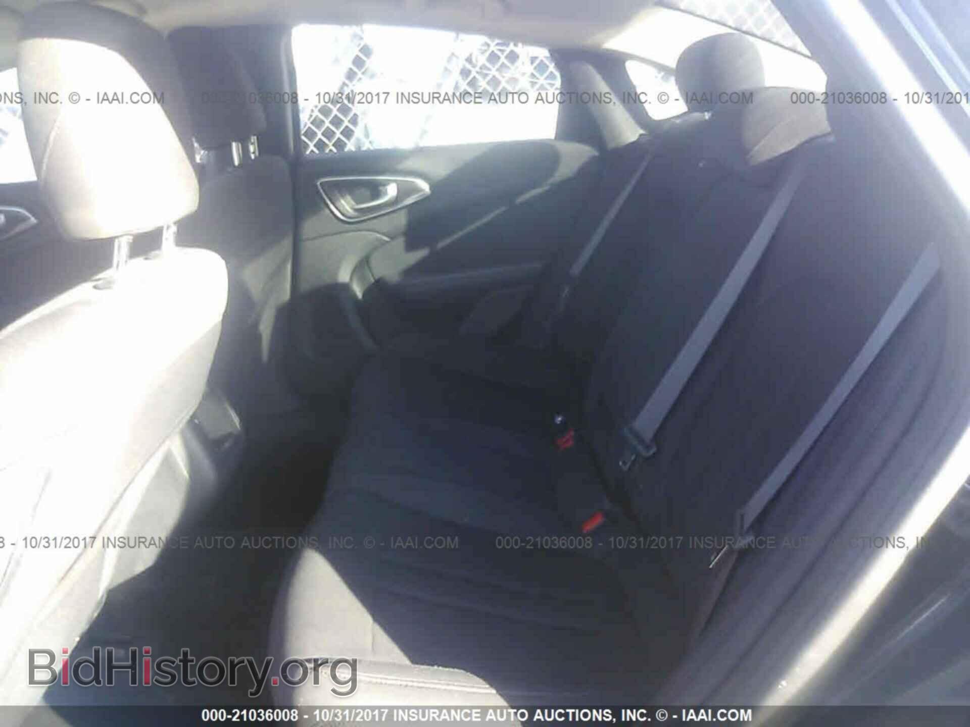 2016 Chrysler 200 - VIN: 1C3CCCAB7GN128971 - Photo 8