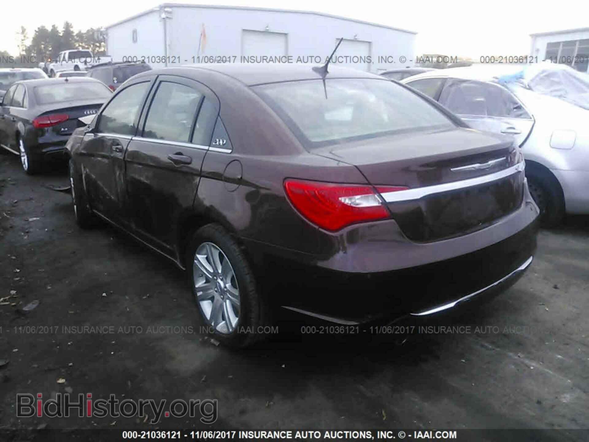 2012 Chrysler 200 - VIN: 1C3CCBBG8CN297055 - Фото 3