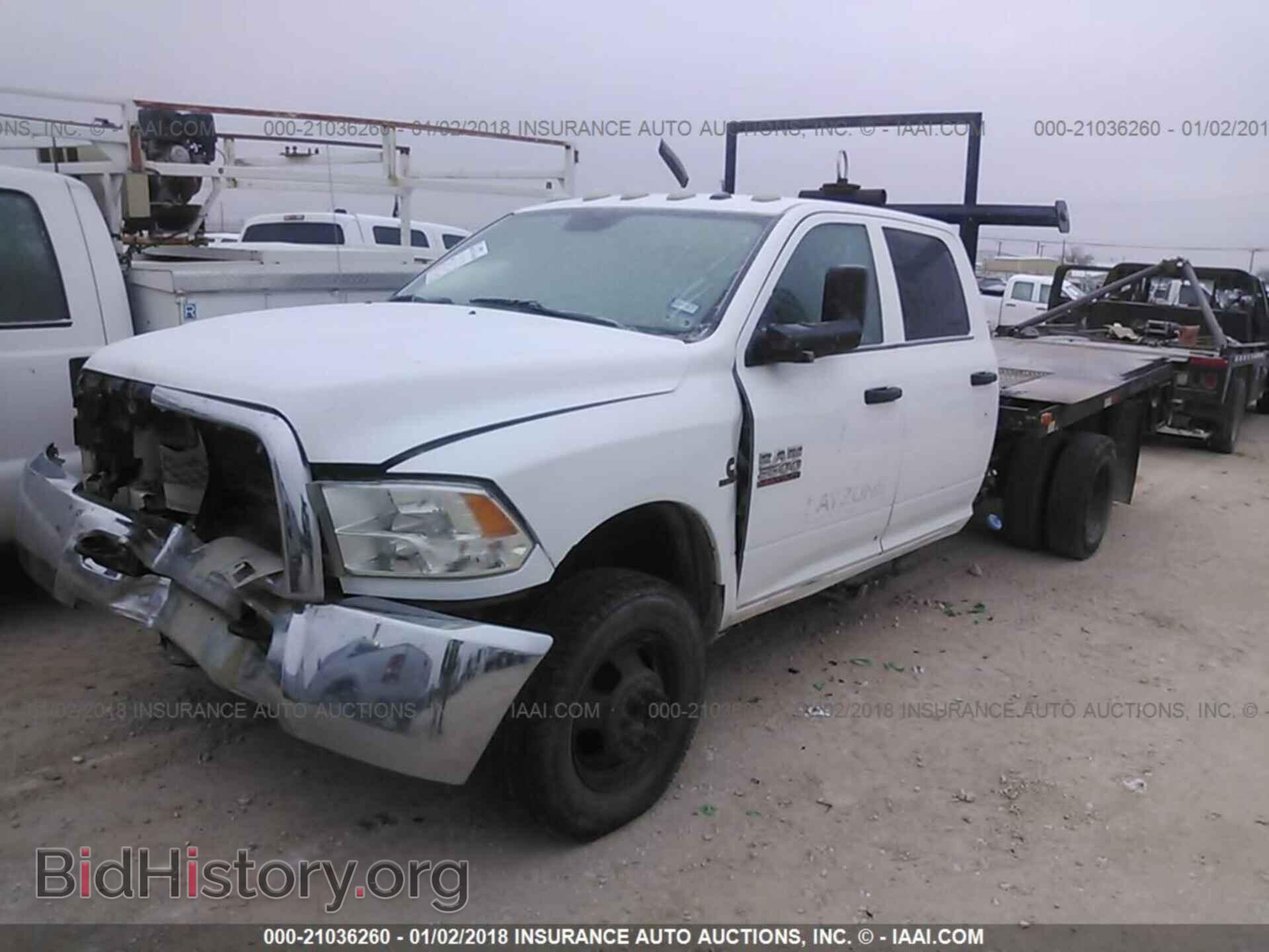 2014 Ram 3500 - VIN: 3C7WRTCL7EG301829 - Фото 2