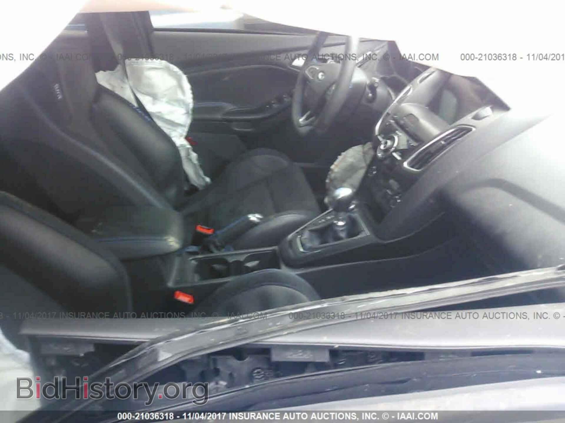 2017 Ford Focus - VIN: WF0DP3THXH4124052 - Photo 5