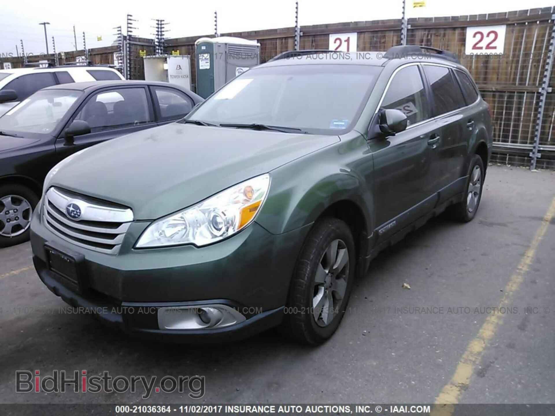 2011 Subaru Outback - VIN: 4S4BRBCC5B3370907 - Фото 2