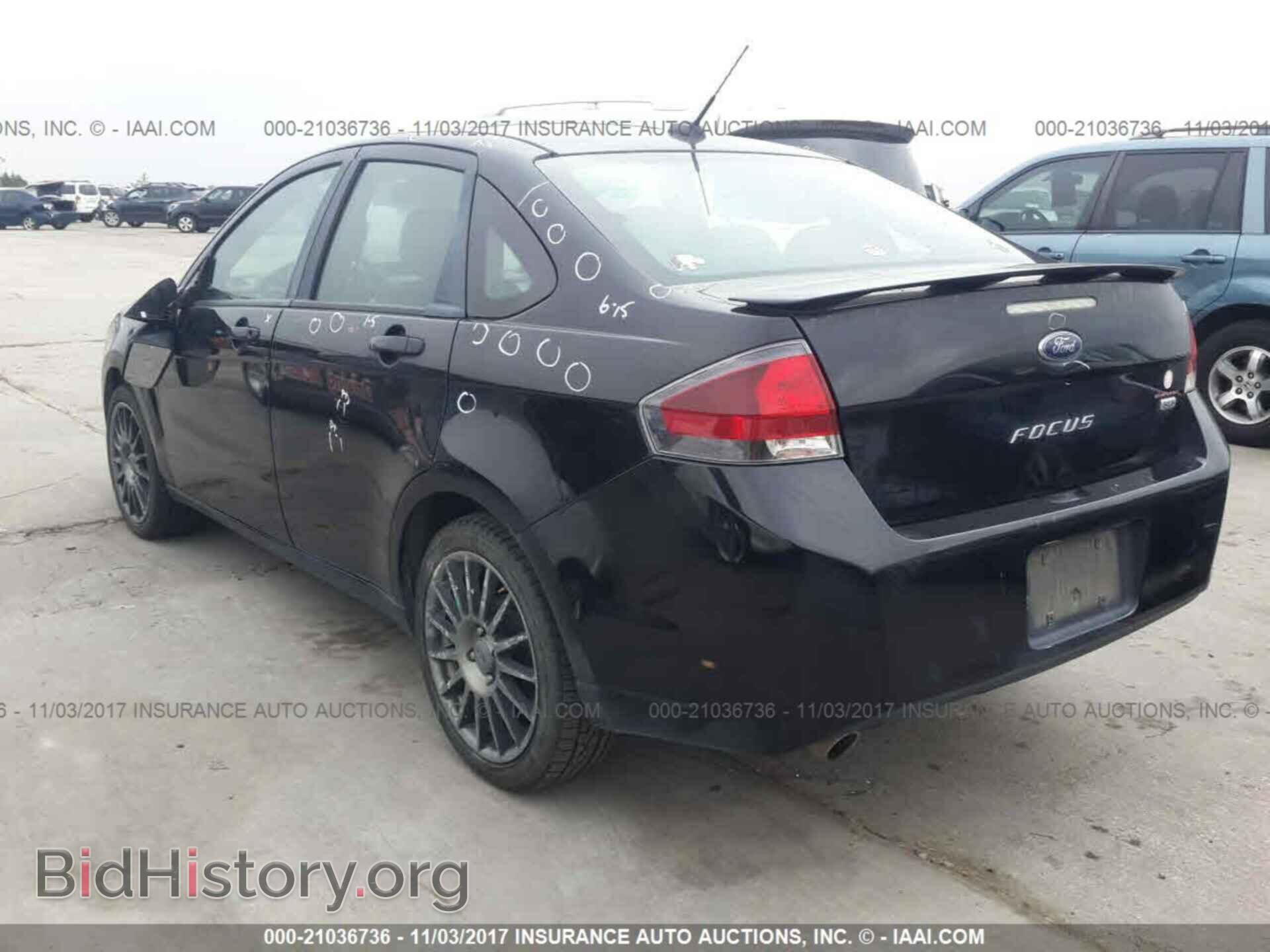 2011 Ford Focus - VIN: 1FAHP3GN4BW136851 - Фото 3