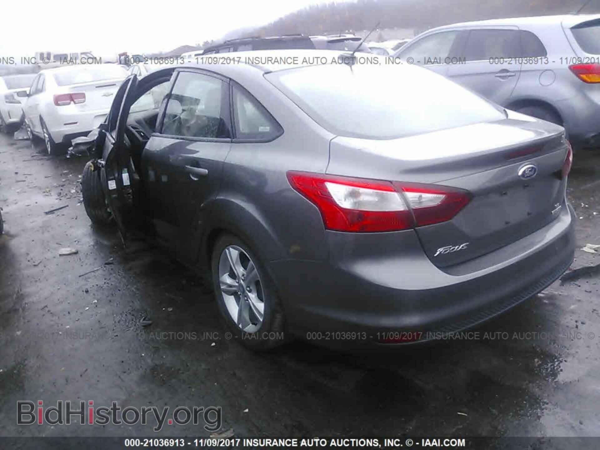 2013 Ford Focus - VIN: 1FADP3F2XDL237399 - Фото 3