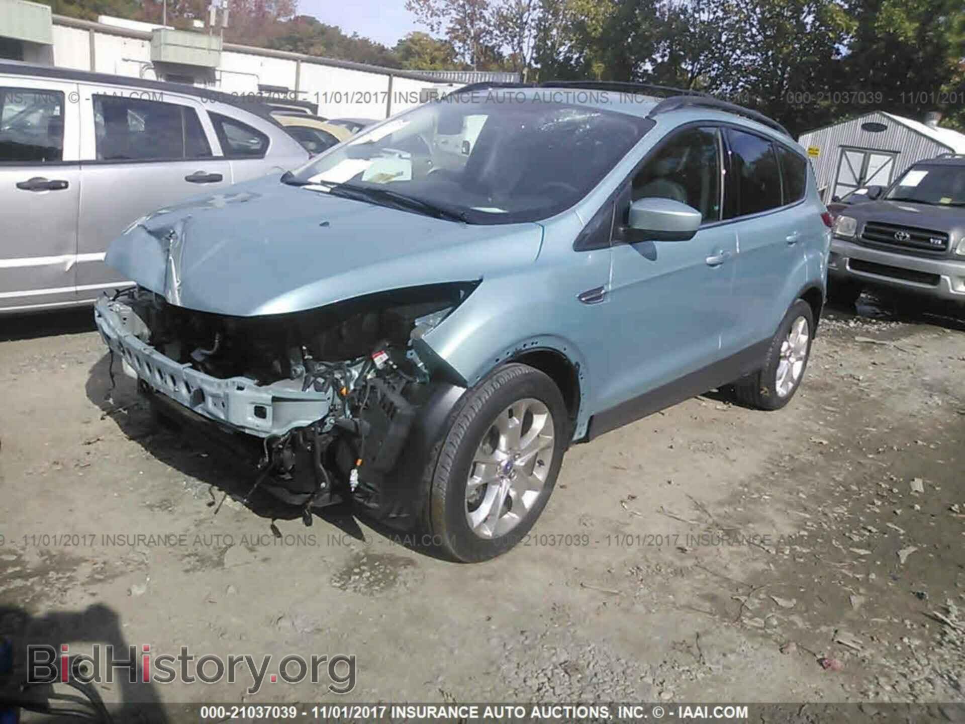 2013 Ford Escape - VIN: 1FMCU0G98DUC01810 - Photo 2