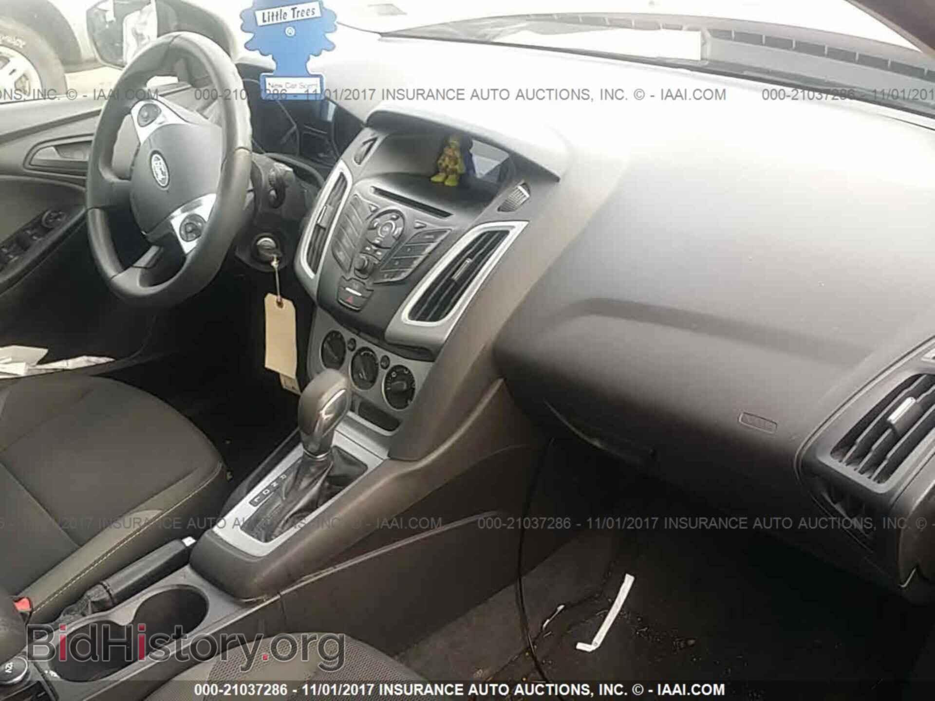 2012 Ford Focus - VIN: 1FAHP3F21CL297488 - Photo 5