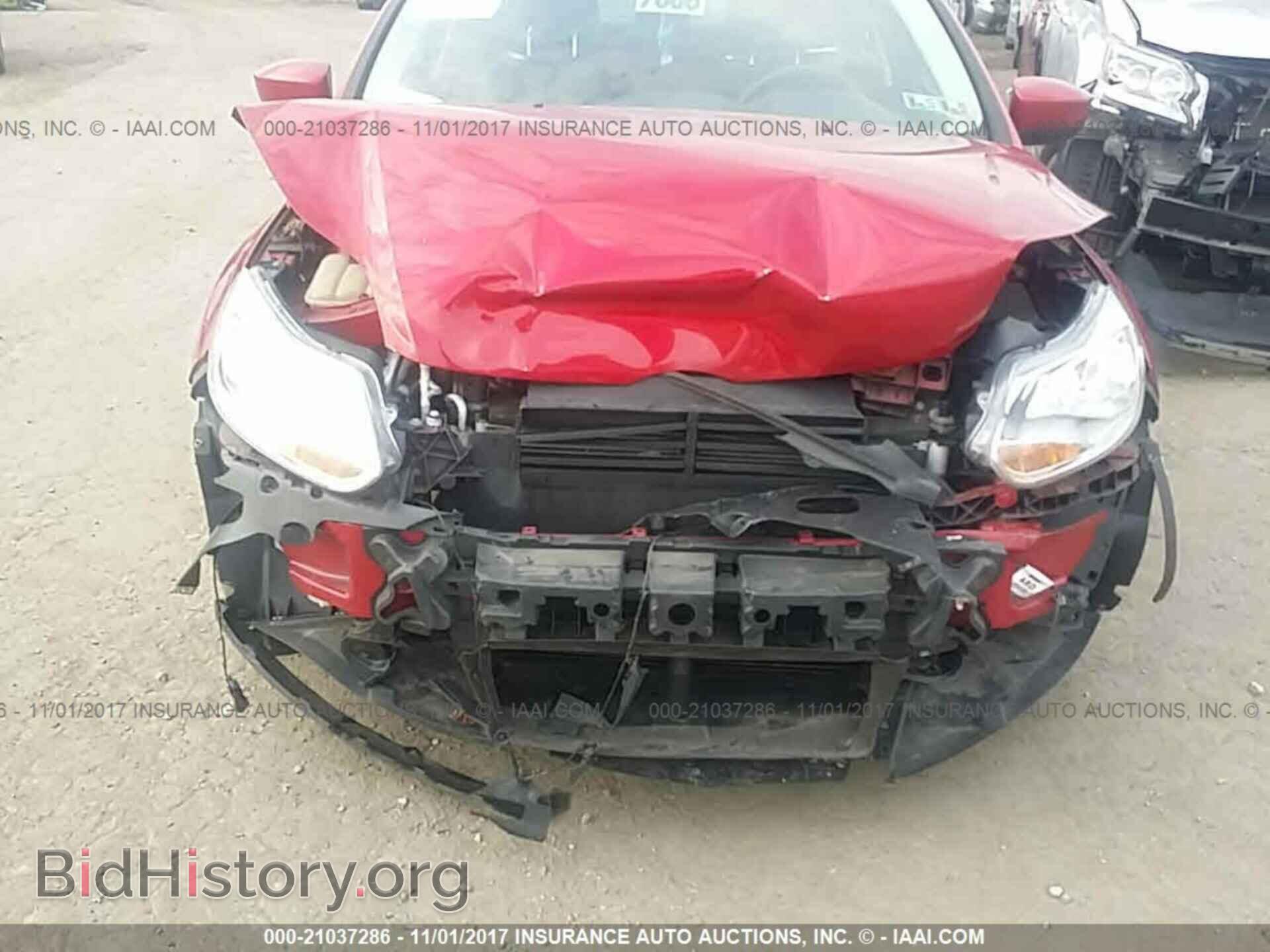 2012 Ford Focus - VIN: 1FAHP3F21CL297488 - Photo 6