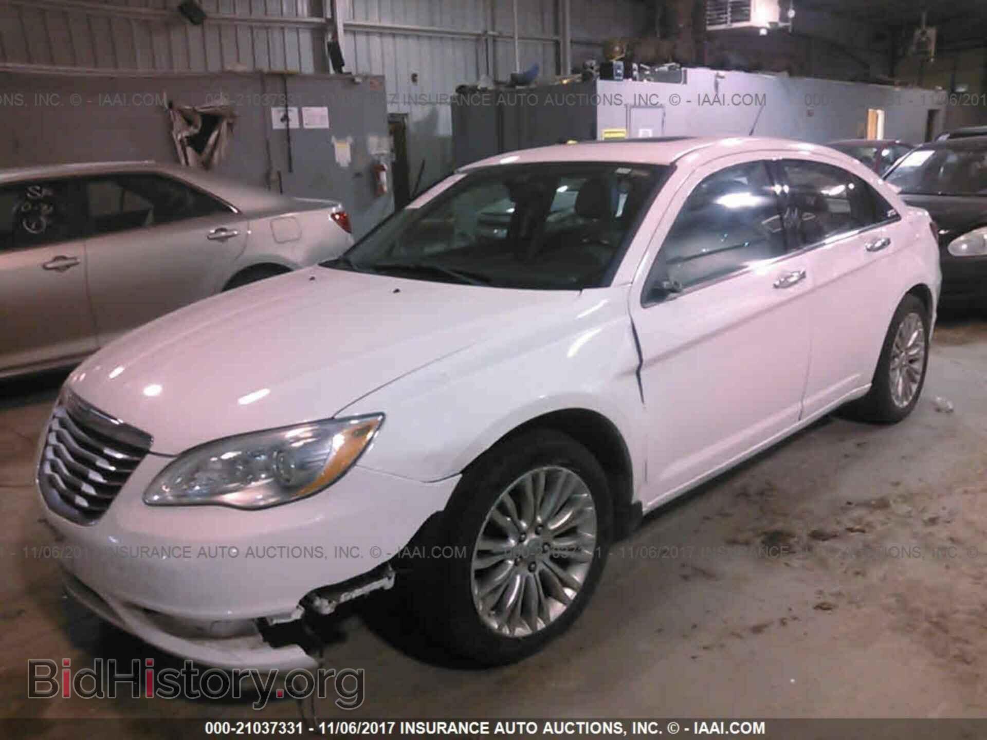 2011 Chrysler 200 - VIN: 1C3BC2FB1BN571821 - Фото 6
