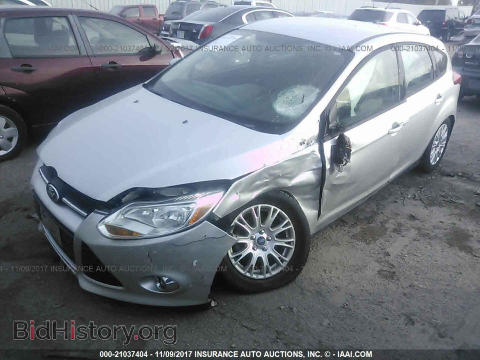2012 Ford Focus - VIN: 1FAHP3K20CL372879 - Photo 2