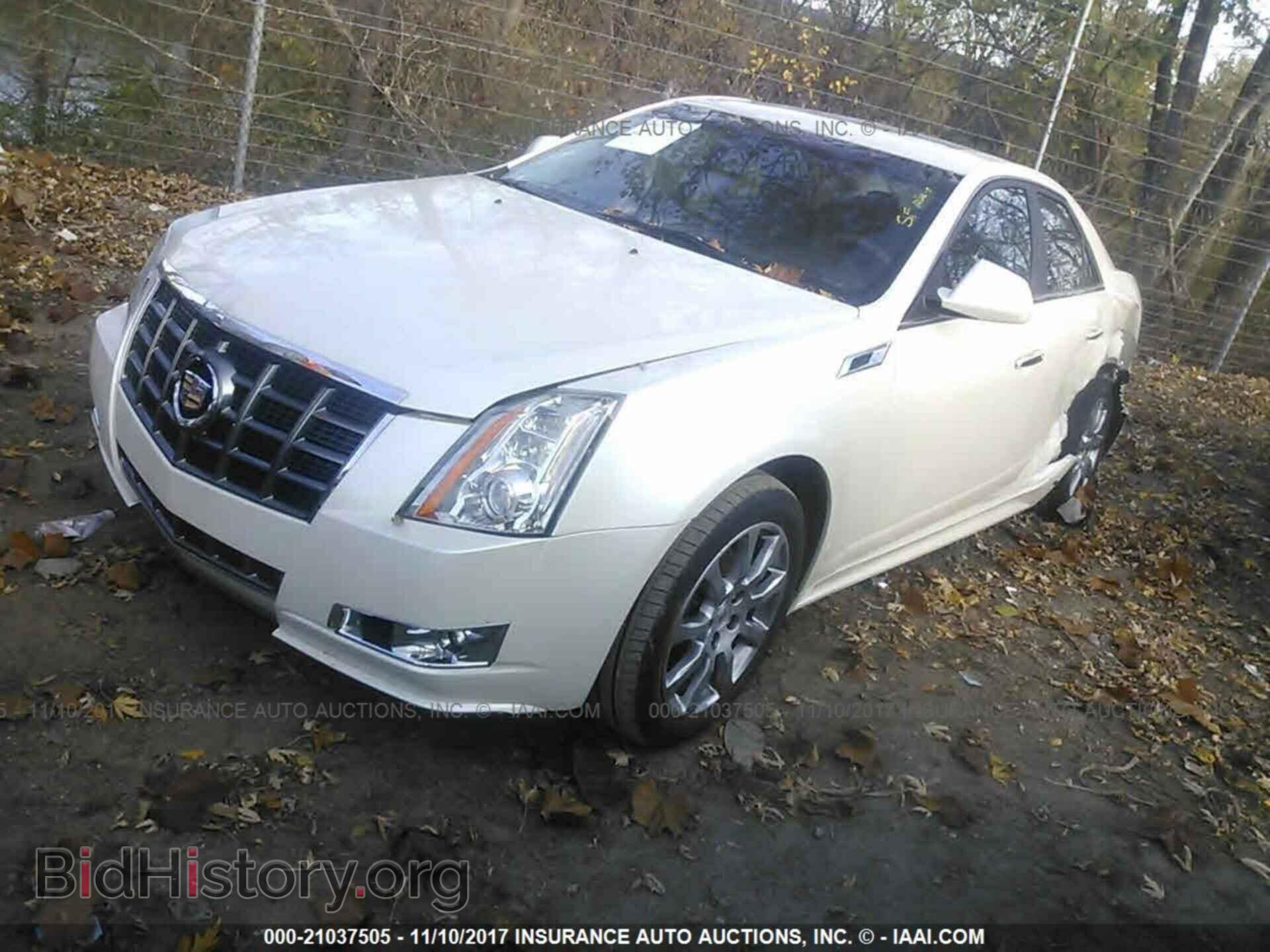 2012 Cadillac Cts - VIN: 1G6DG5E59C0135533 - Фото 2