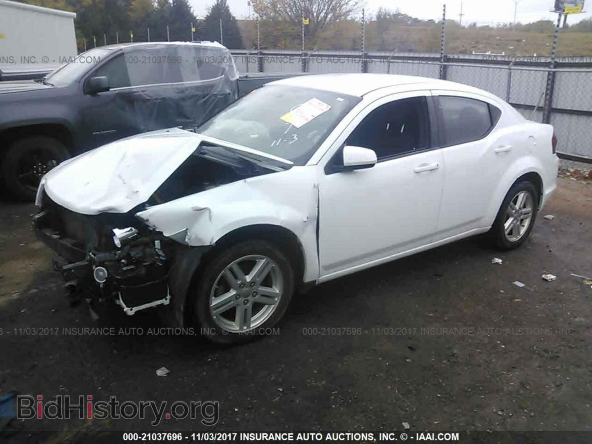 2012 Dodge Avenger - VIN: 1C3CDZCBXCN194843 - Фото 2