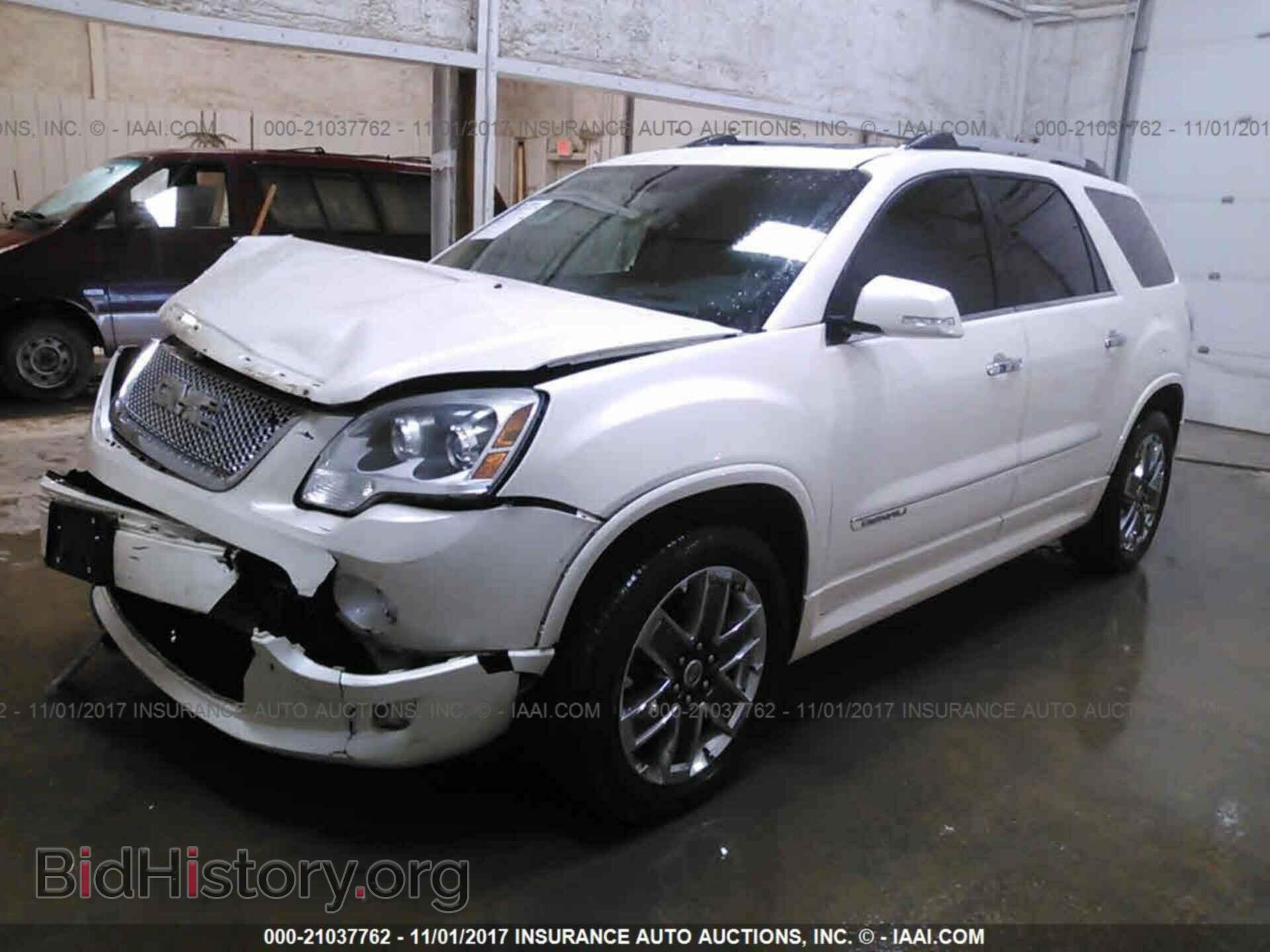2011 Gmc Acadia - VIN: 1GKKVTED6BJ233972 - Photo 2