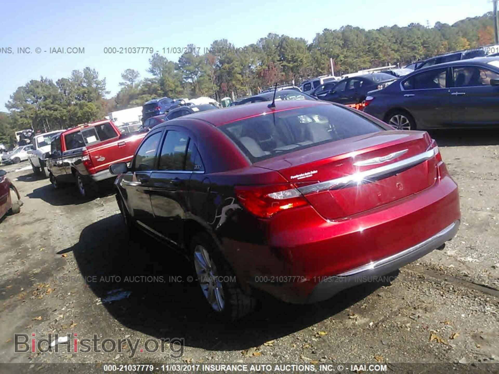 2013 Chrysler 200 - VIN: 1C3CCBAB8DN671297 - Photo 3