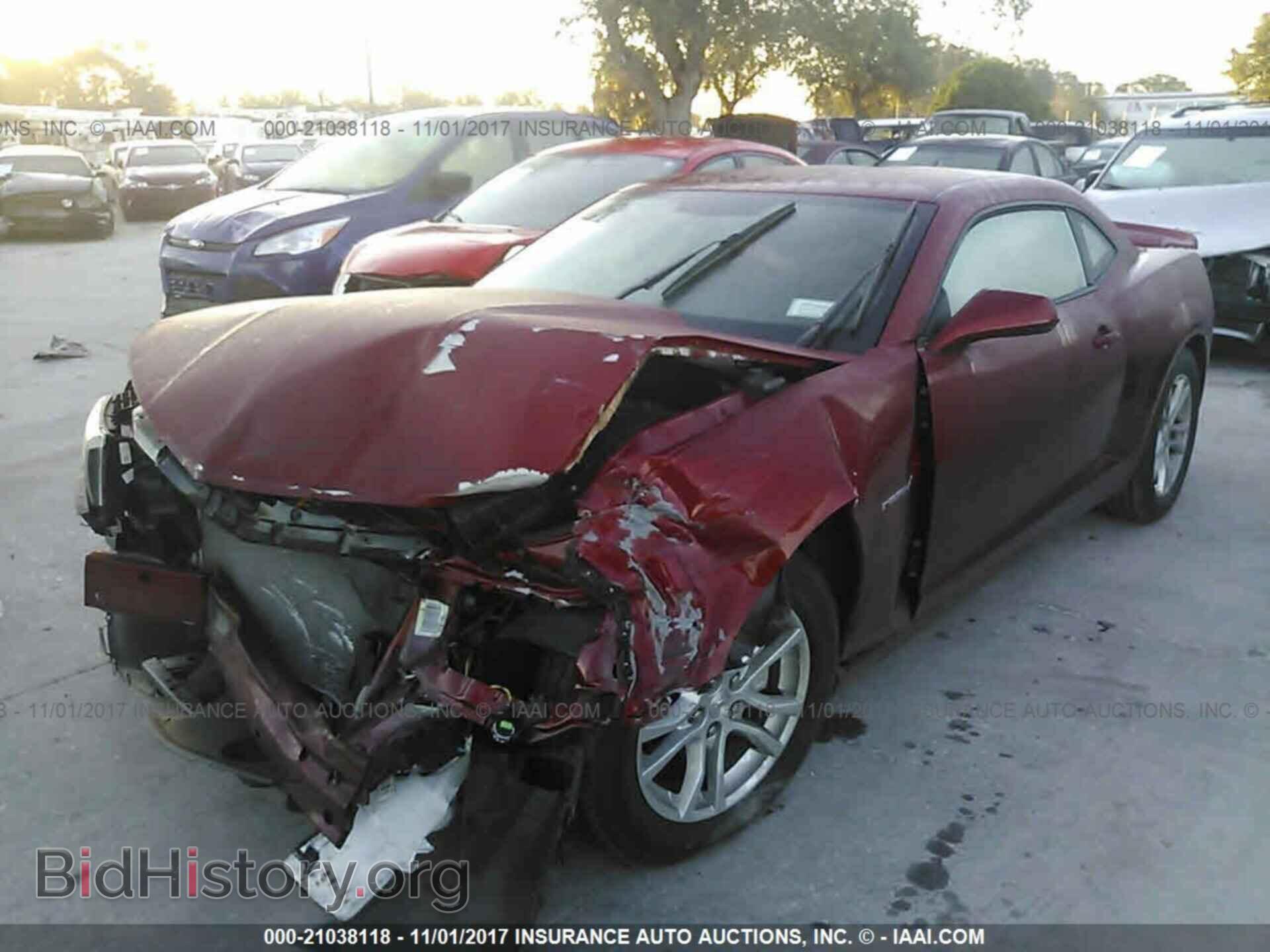 2015 Chevrolet Camaro - VIN: 2G1FB1E30F9300111 - Фото 2