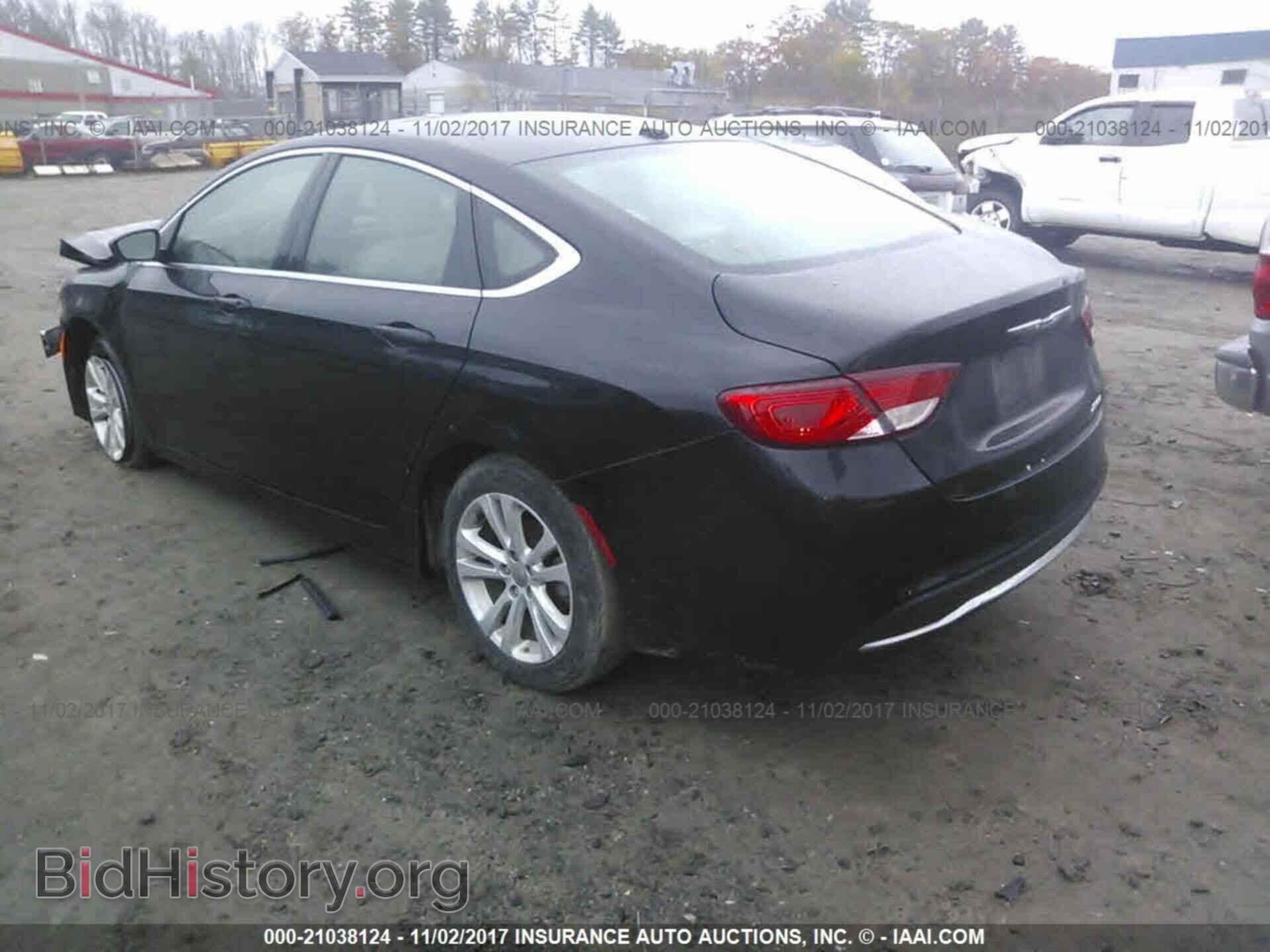 2015 Chrysler 200 - VIN: 1C3CCCAB3FN538021 - Фото 3