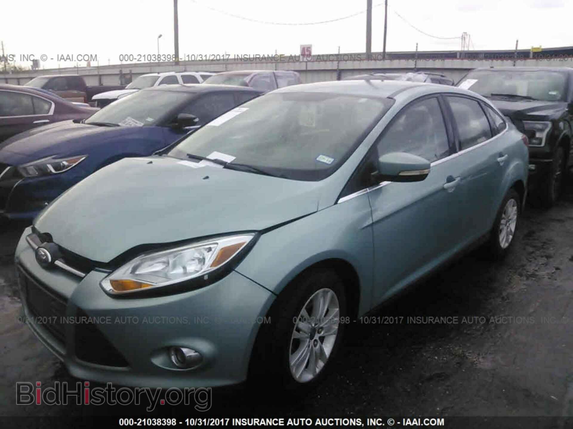 2012 Ford Focus - VIN: 1FAHP3H23CL186213 - Фото 2