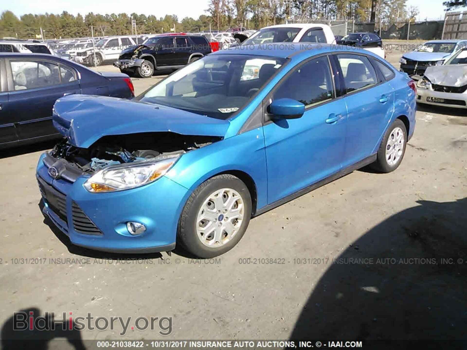 2012 Ford Focus - VIN: 1FAHP3F25CL472731 - Photo 2