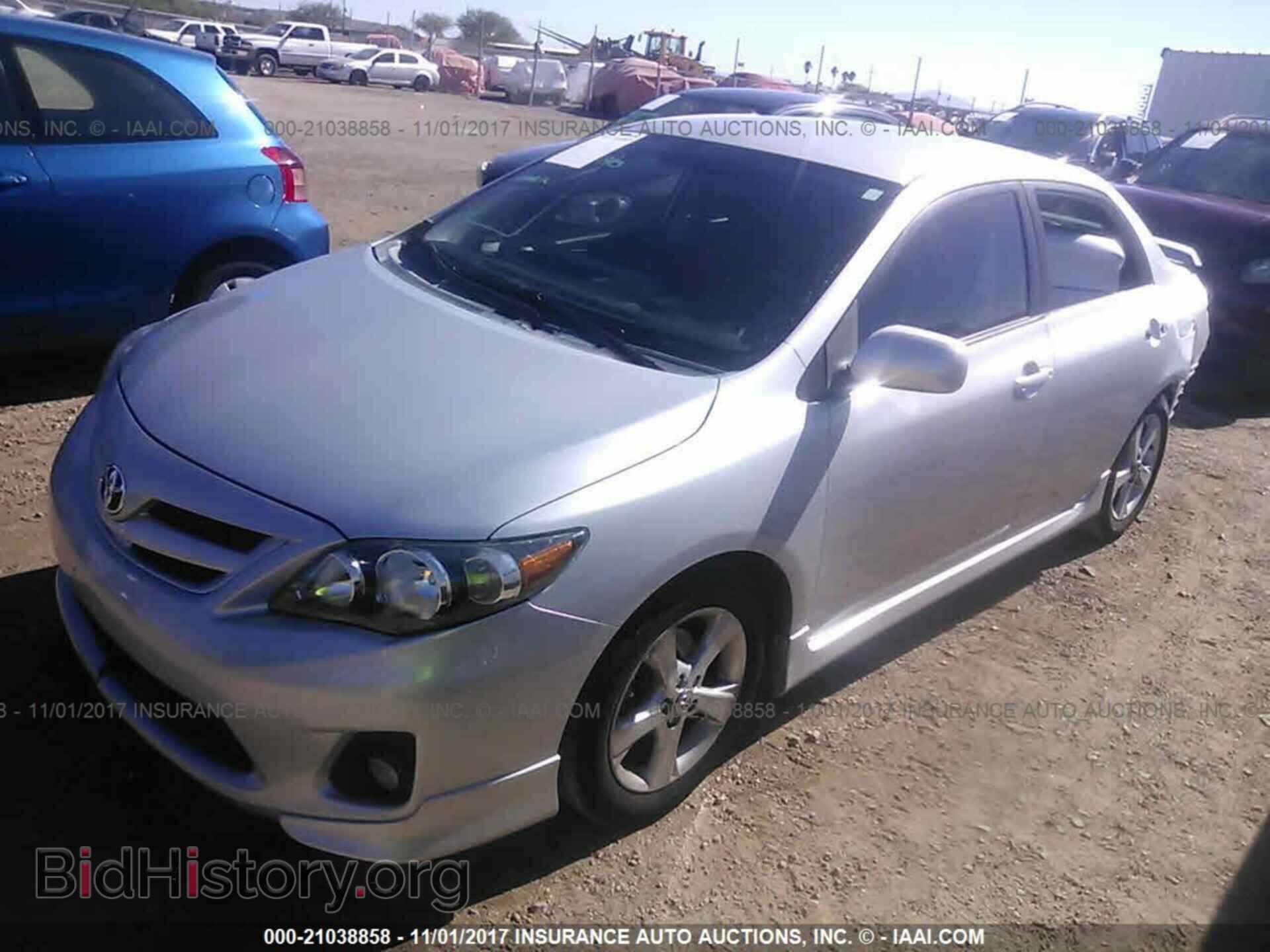 2013 Toyota Corolla - VIN: 5YFBU4EEXDP098748 - Фото 2
