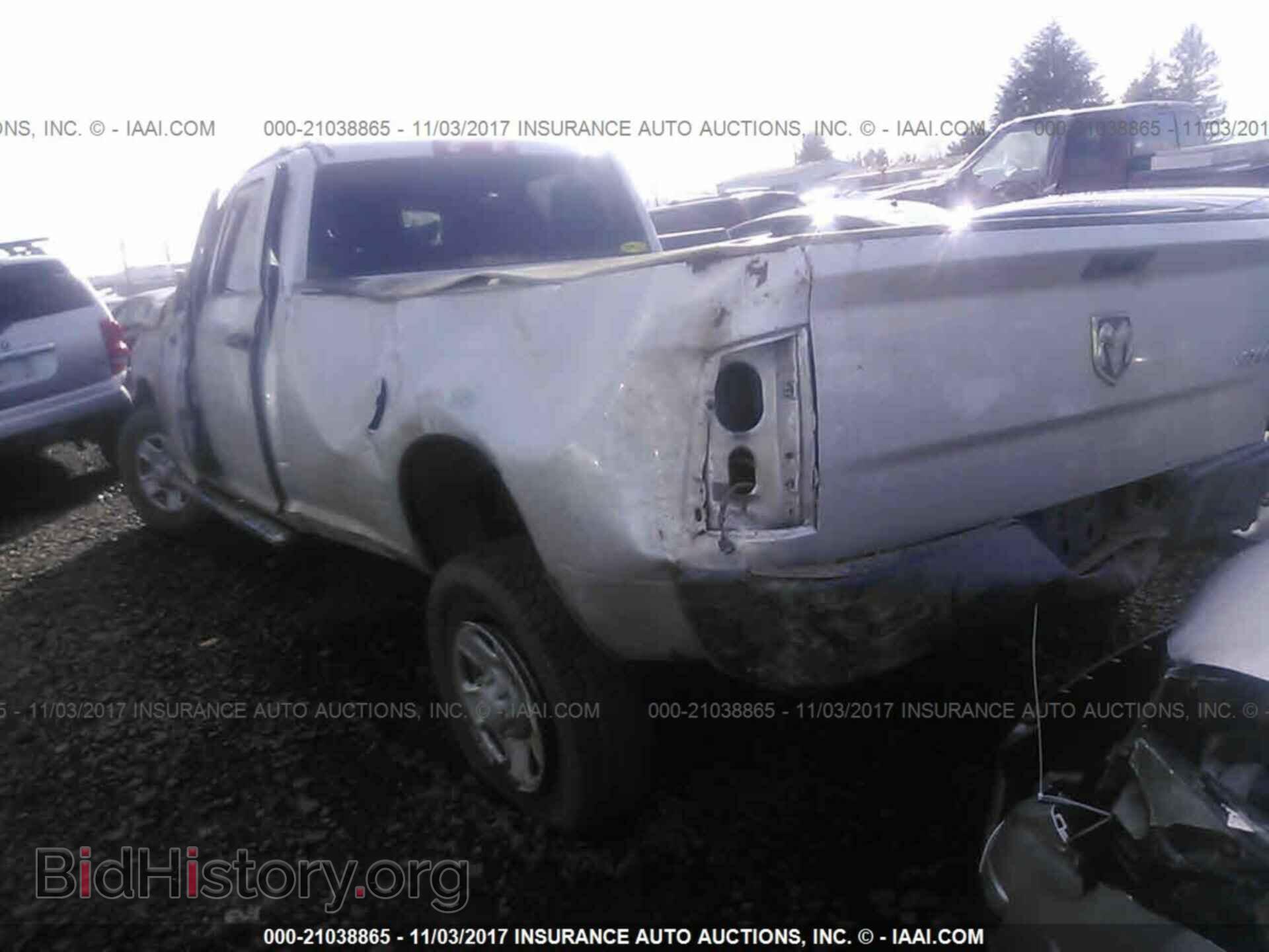 2013 Ram 3500 - VIN: 3C63R3GL6DG555970 - Фото 3