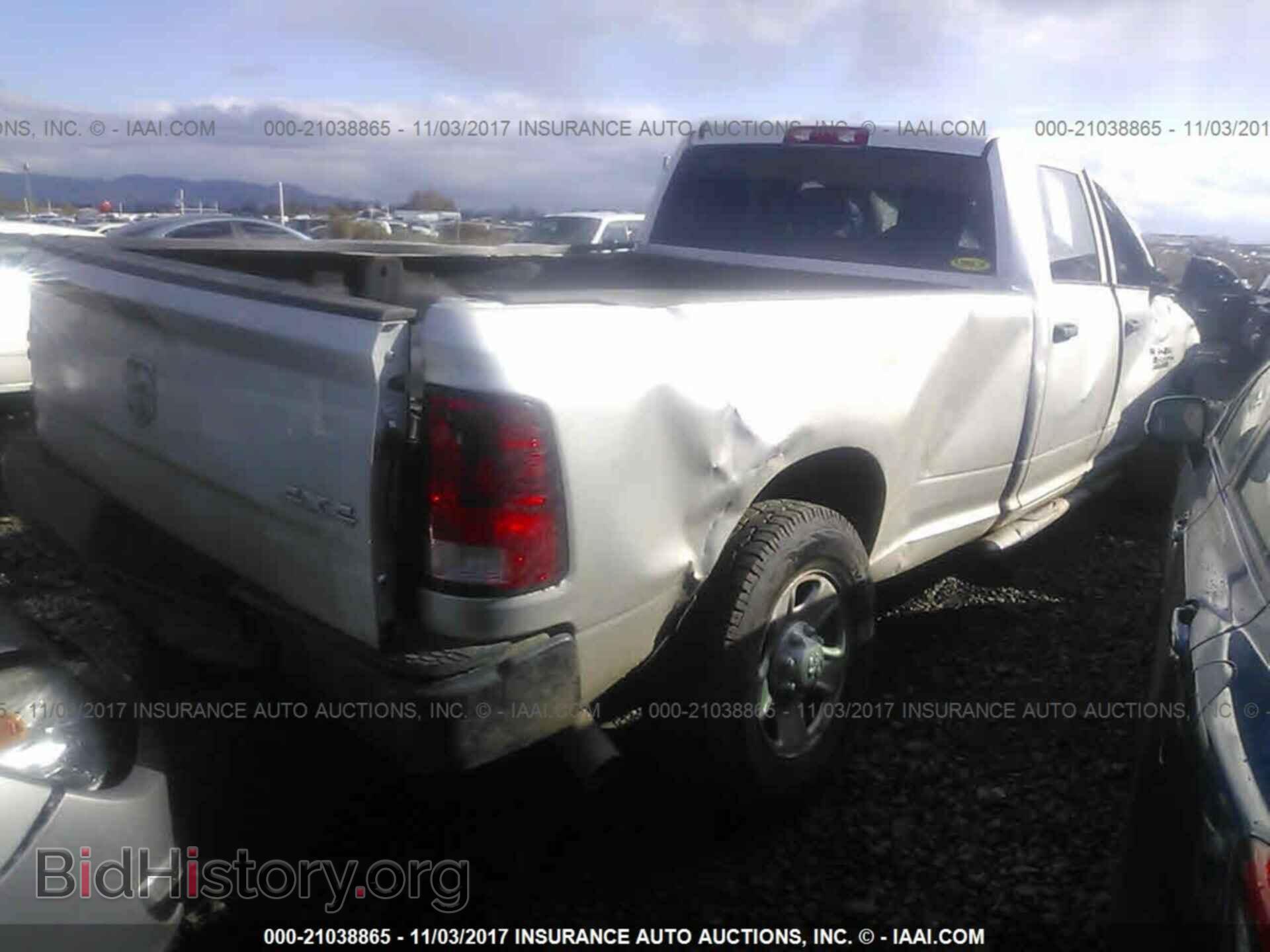 2013 Ram 3500 - VIN: 3C63R3GL6DG555970 - Фото 4