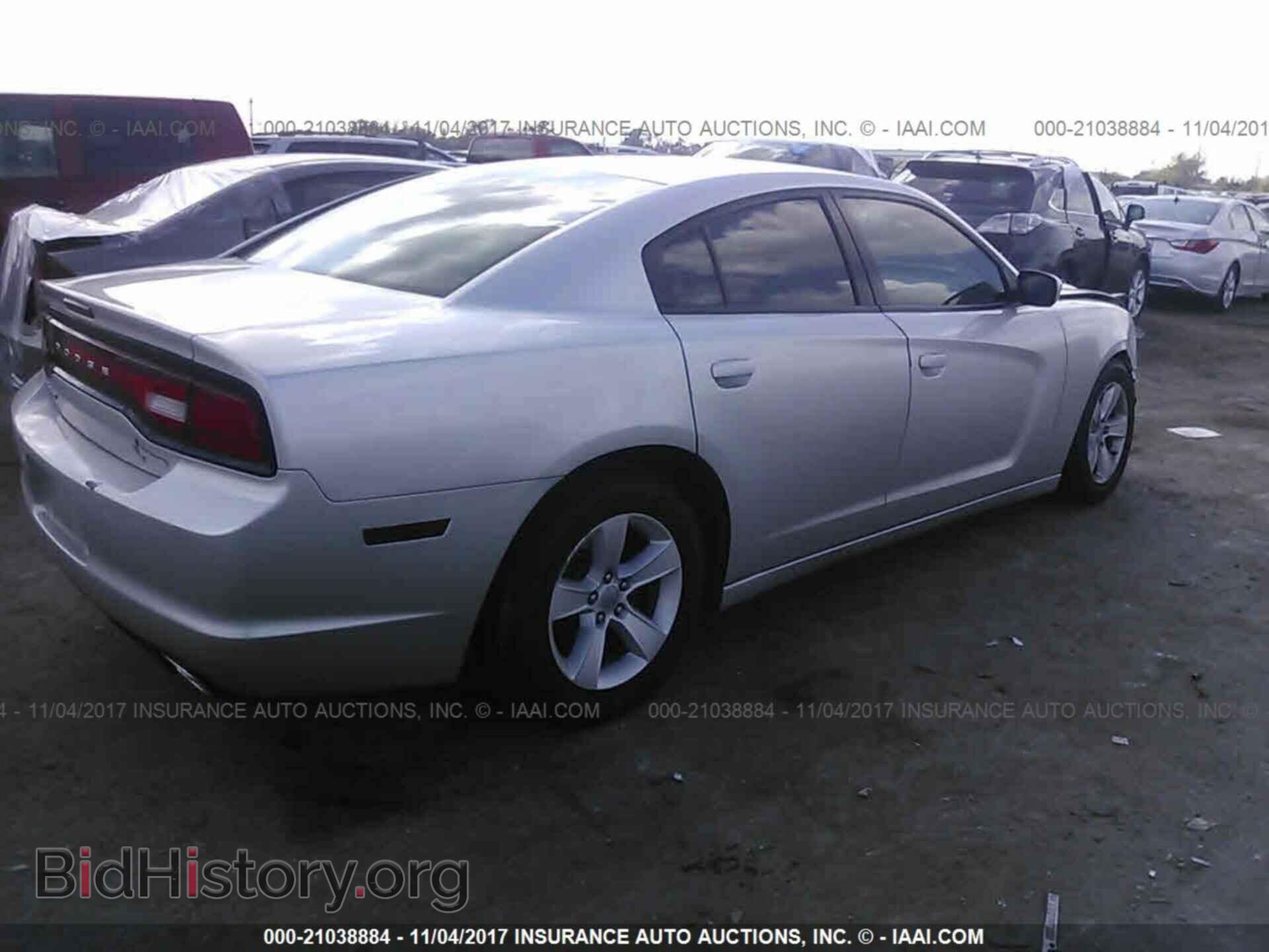 2012 Dodge Charger - VIN: 2C3CDXBG2CH158641 - Фото 4