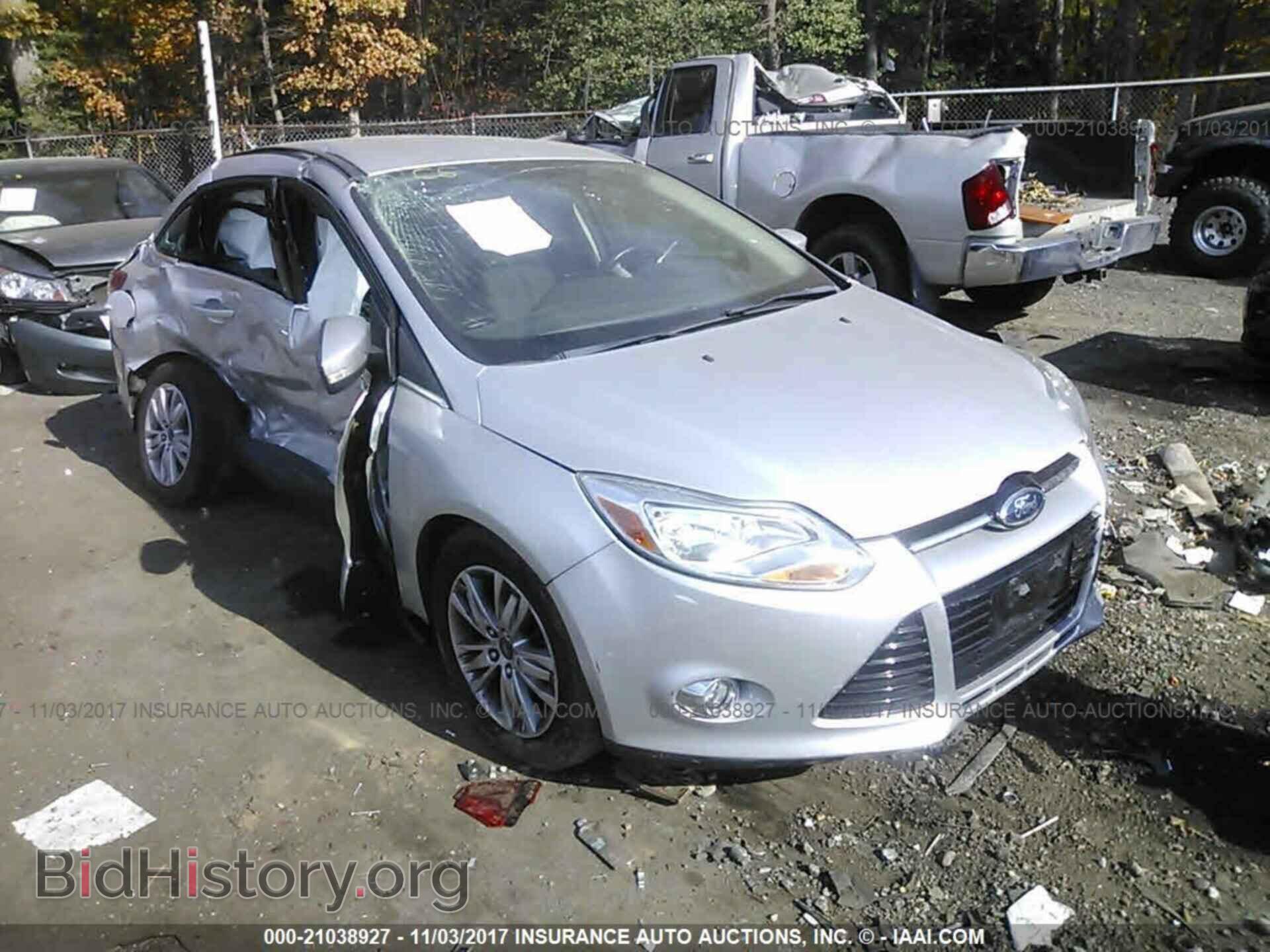 Photo 1FAHP3H25CL358029 - Ford Focus 2012