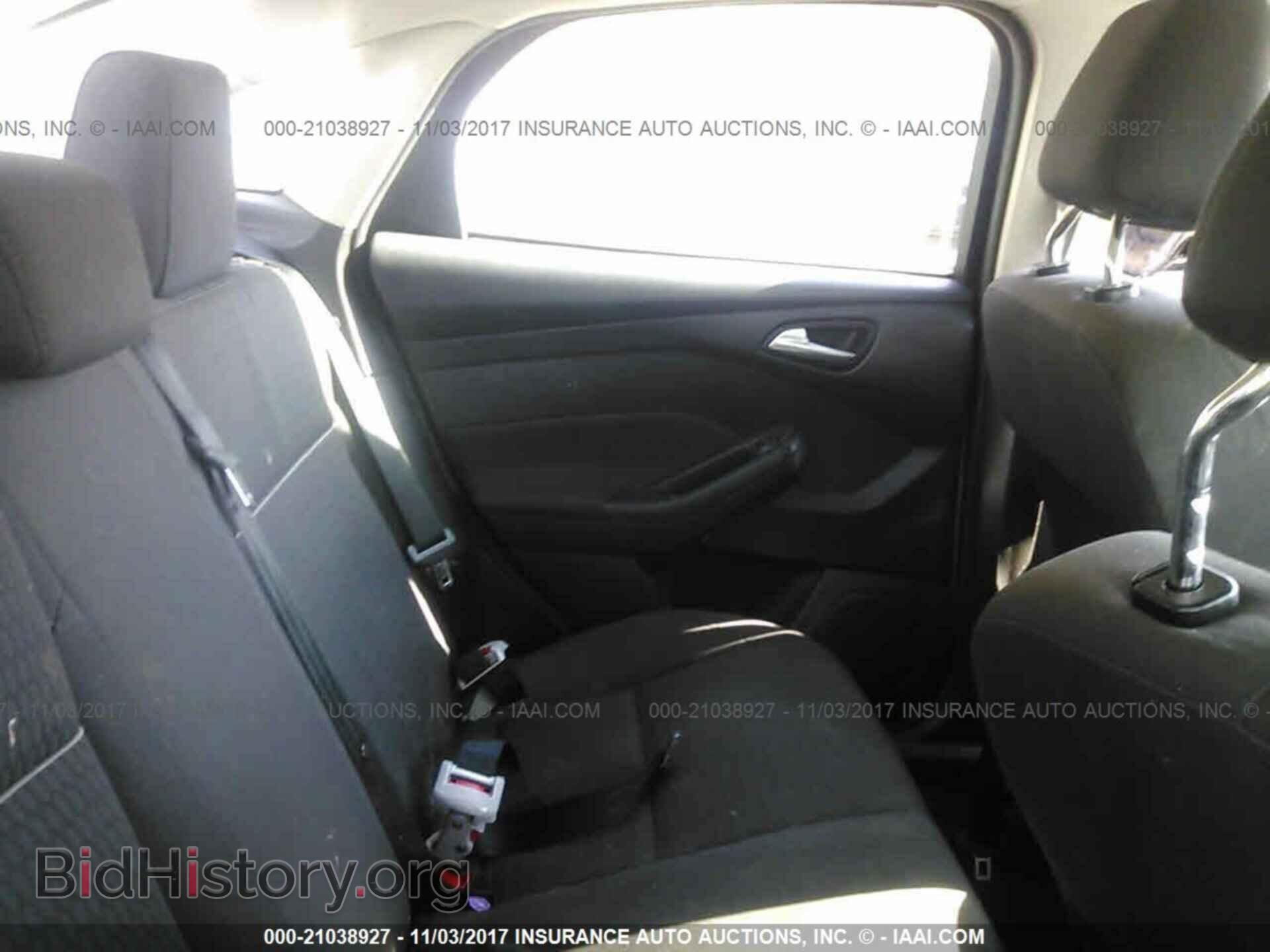 2012 Ford Focus - VIN: 1FAHP3H25CL358029 - Photo 8