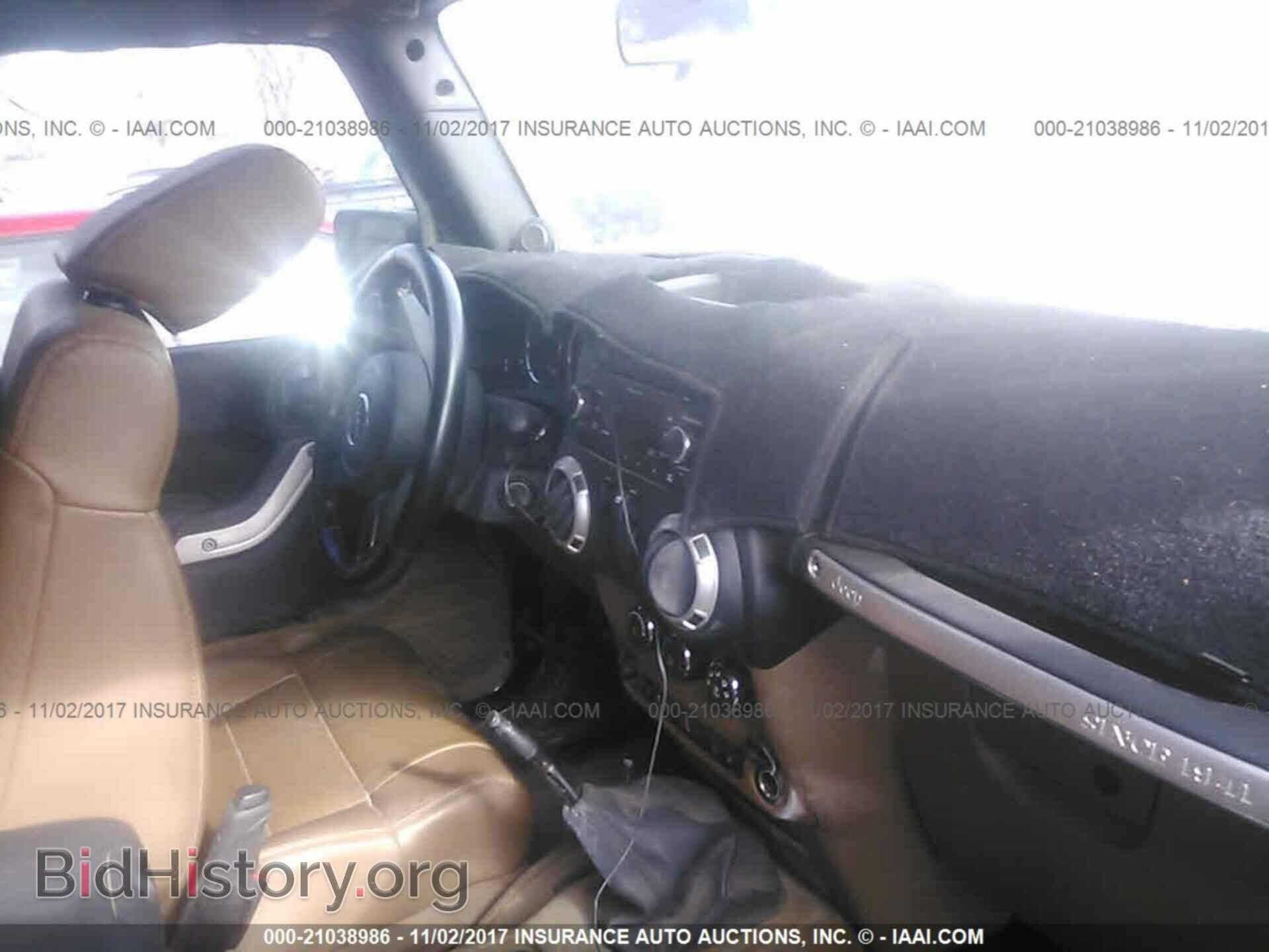 2011 Jeep Wrangler - VIN: 1J4HA6D17BL506037 - Фото 5